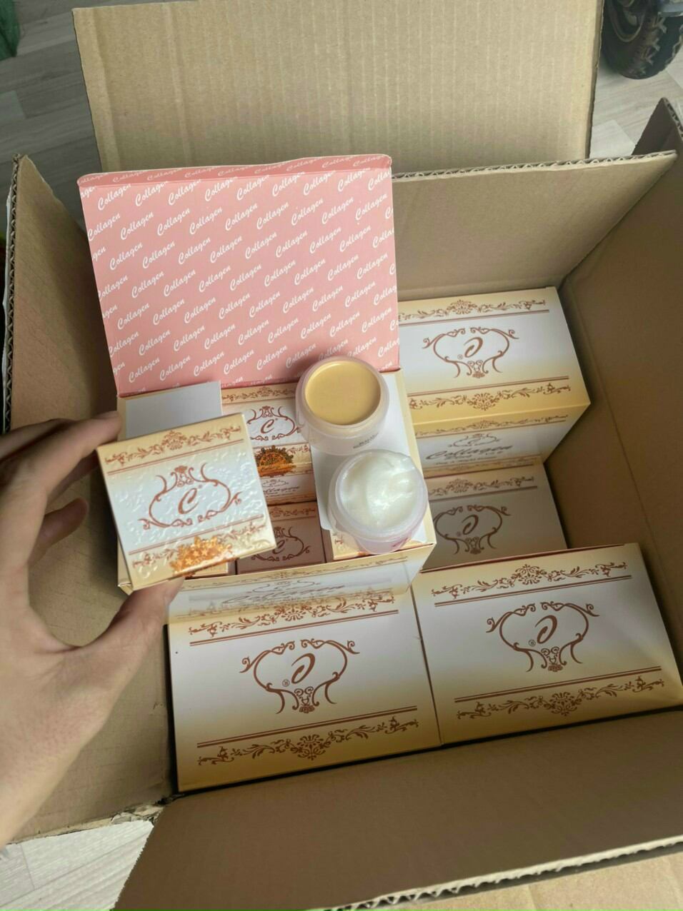 Kem collagen plus vit e tem đỏ cho da nám tàn nhang