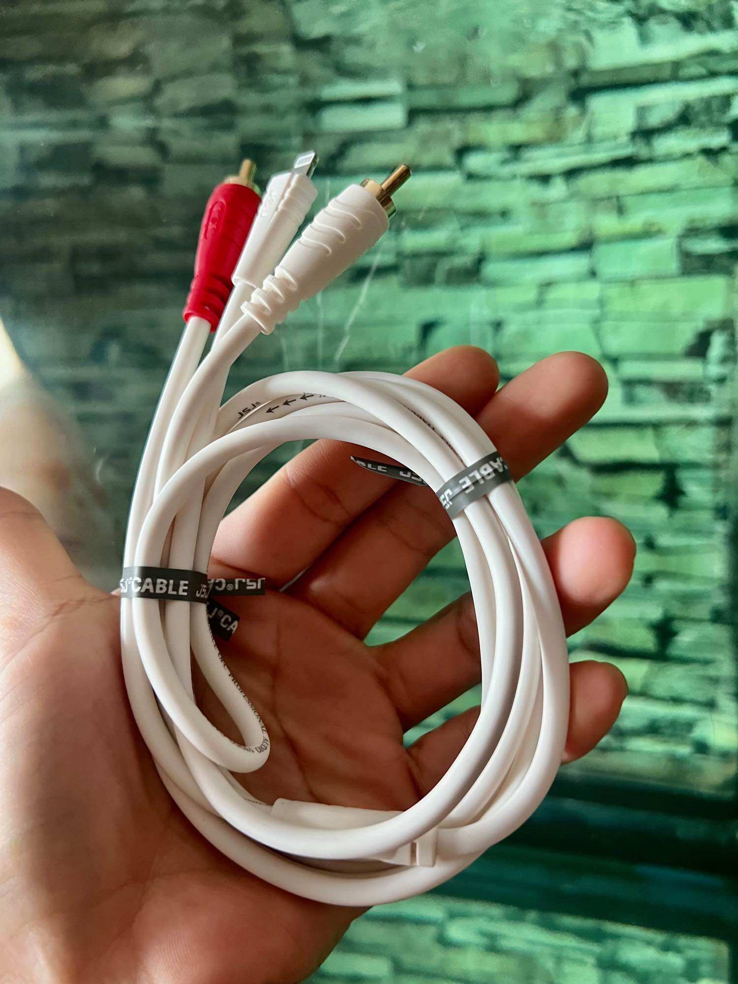 Rắc chuyển đổi từ iPhone sang đầu loa