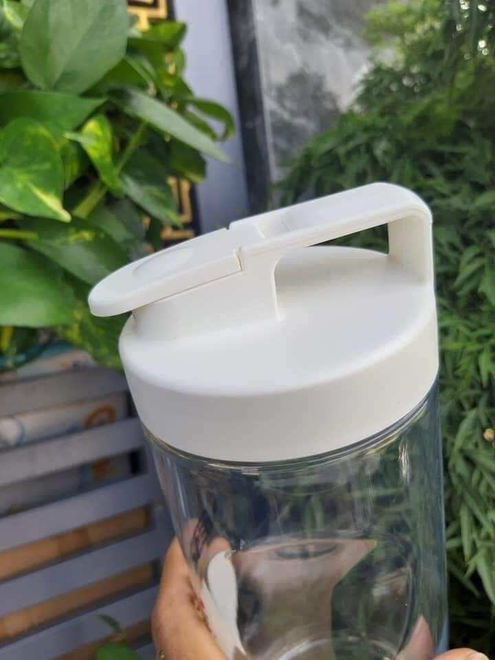 Bình đựng nước Lock and lock 1.2 lít hkm Milo