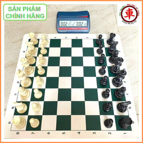Bộ cờ vua tiêu chuẩn và đồng hồ