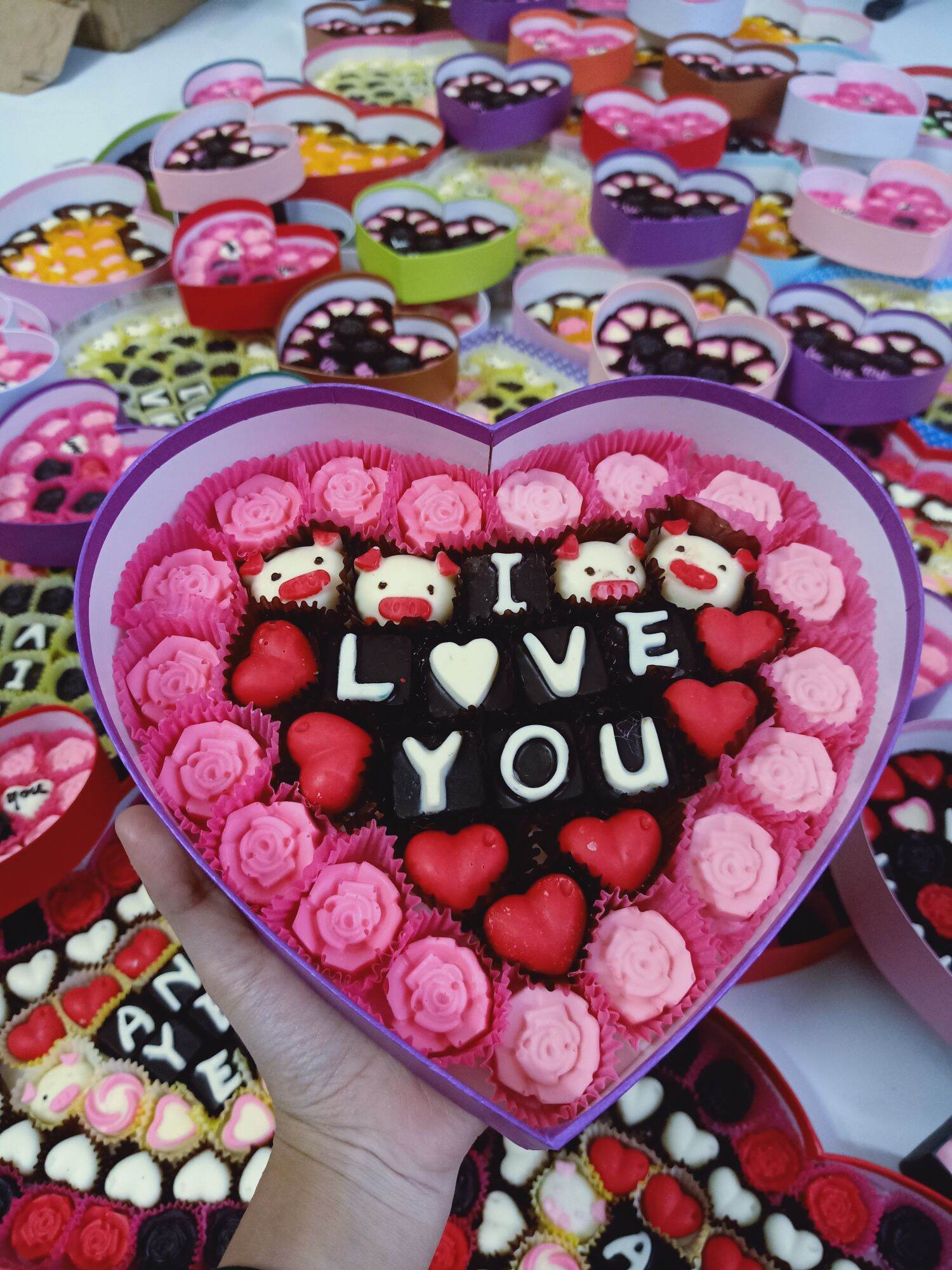 Hộp socola VALENTINE theo yêu cầu ( kèm thiệp)