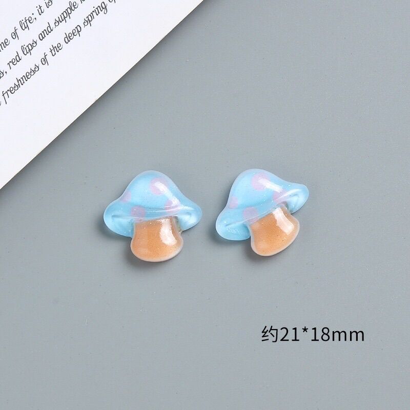 Charm nấm trong suốt