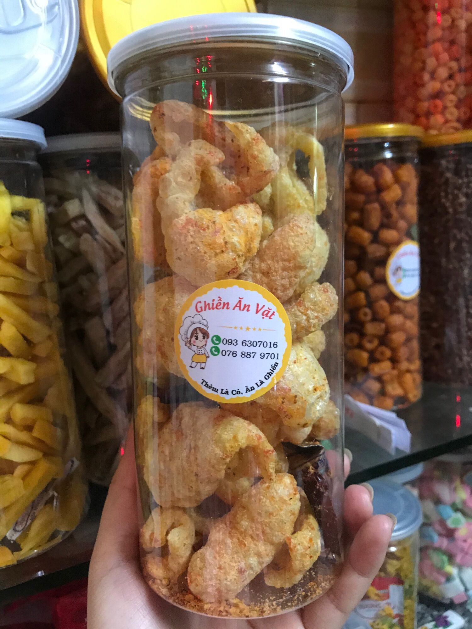 Da heo sấy giòn Da heo tỏi ớt 150g/ hủ da heo được sấy giòn trộn cùng với muối tôm mắm hành thơm ngon lại mặn mà
