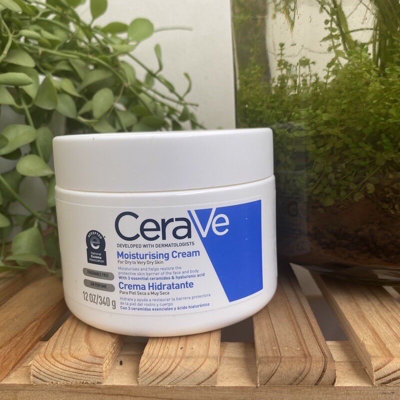 Kem dưỡng thể Cerave dưỡng ẩm sáng da 340g