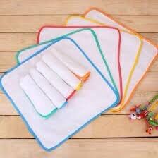 Tấm lót chống thấm cho bé