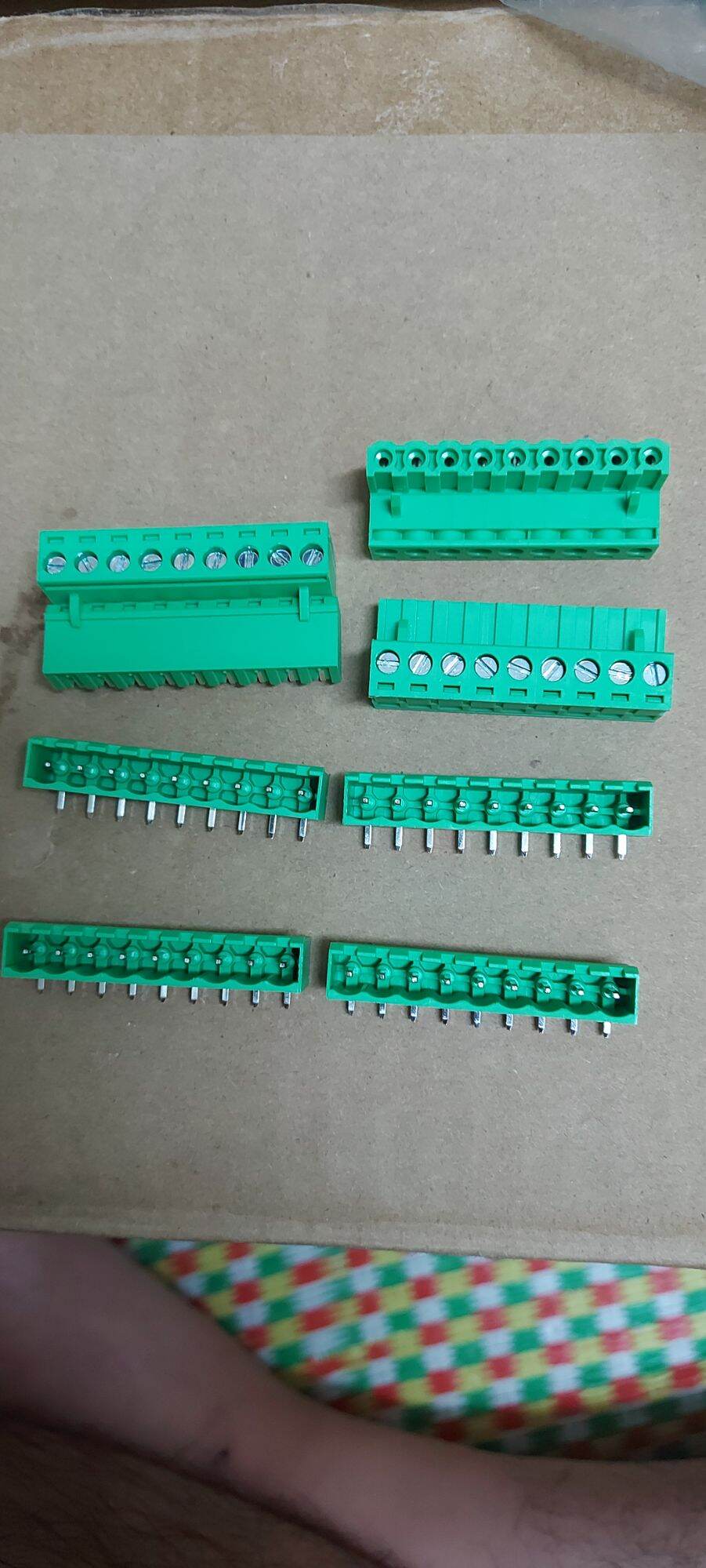 Cọc nguồn cầu đấu xanh (9 chân)