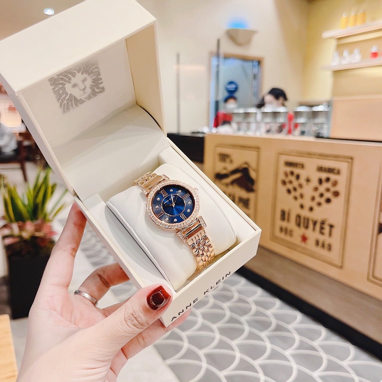 Đồng hồ nữ Anne Klein, size 30mm