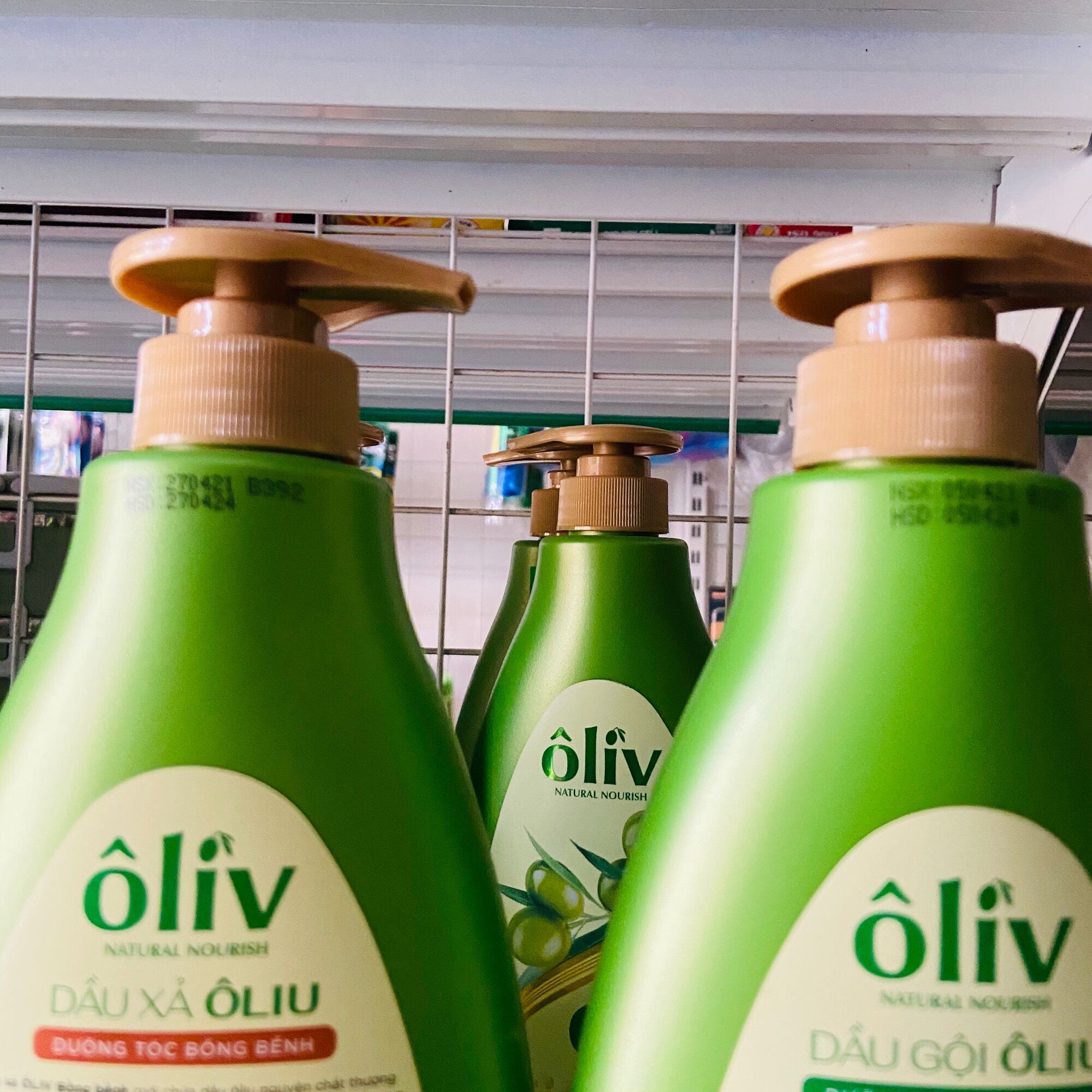 Combo Dầu gội + Dầu xả Ôliv dưỡng tóc chắc khỏe 650ml