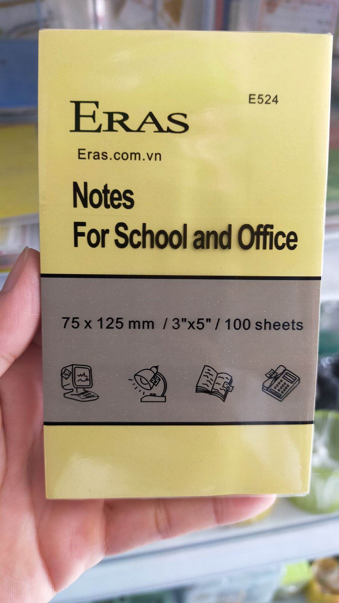 Giấy note ghi chú màu vàng
