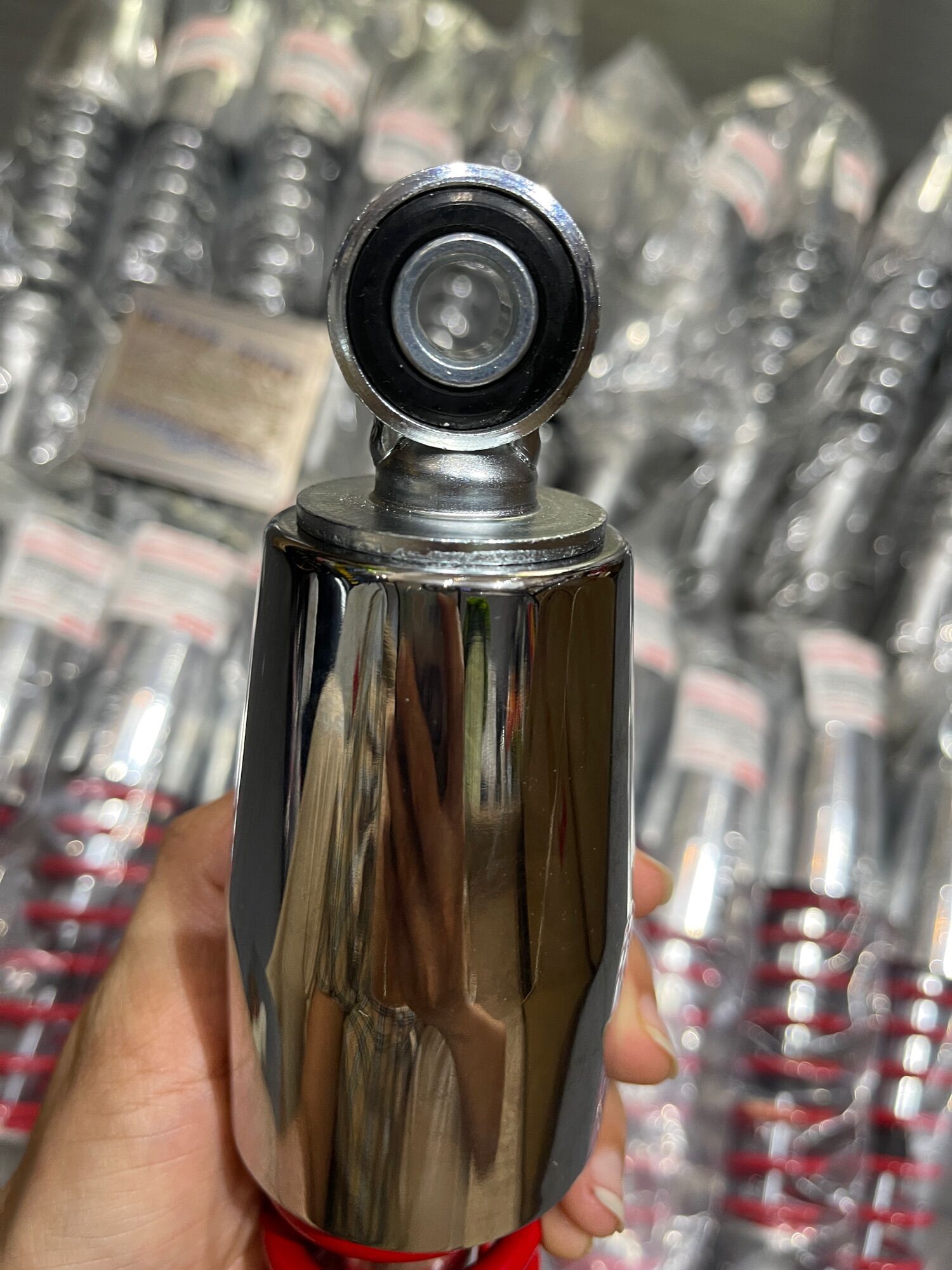Phuộc sau Axelo Xbike hãng