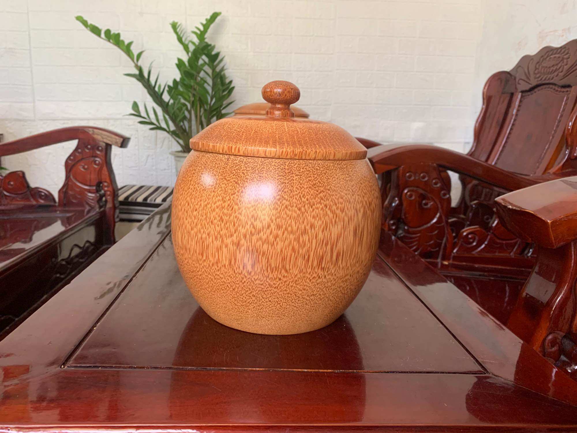Giỏ bình ủ trà làm từ gỗ dừa