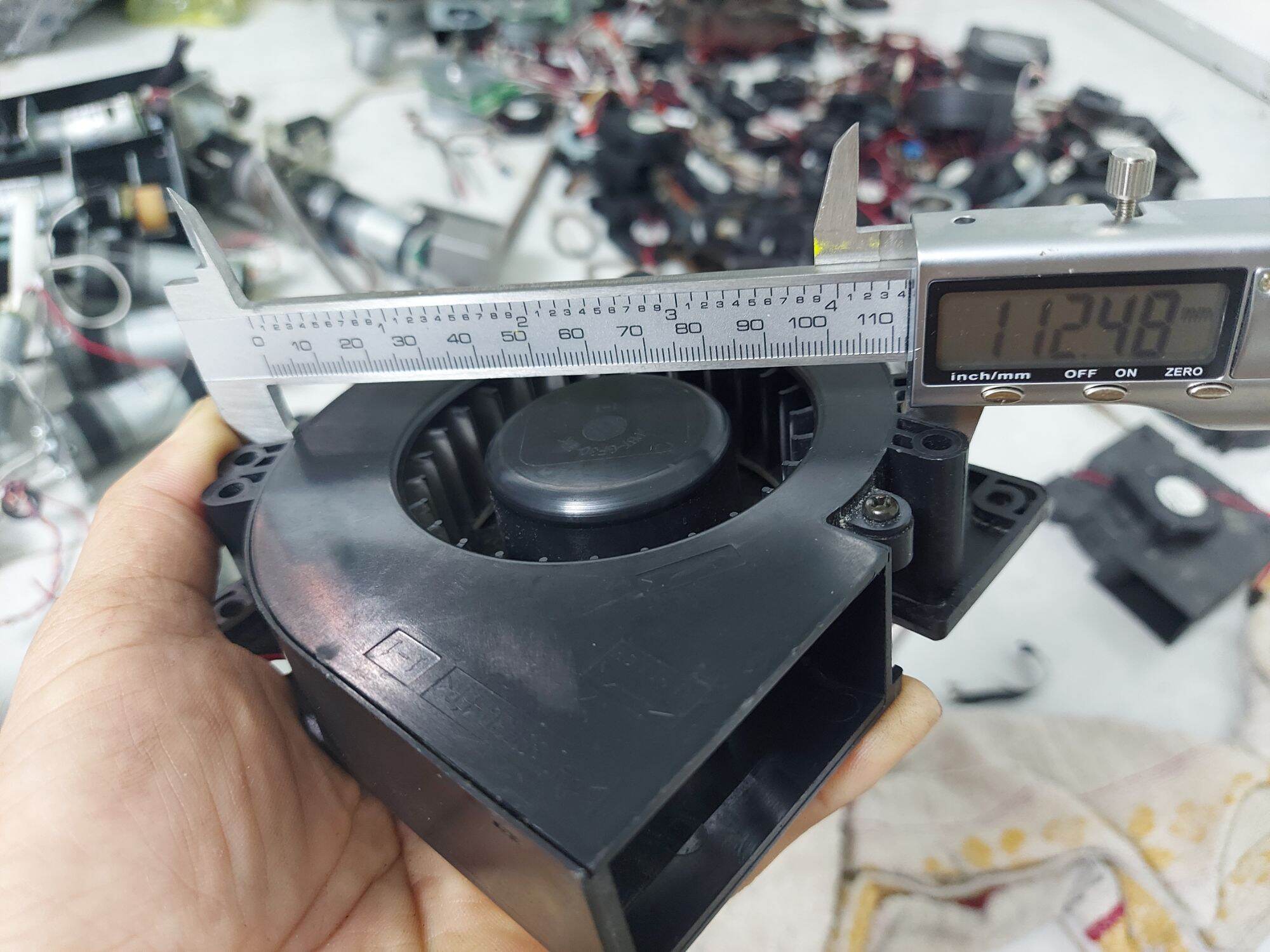 Quạt Sò NMB 24v-0.4A tháo máy Nhật.
