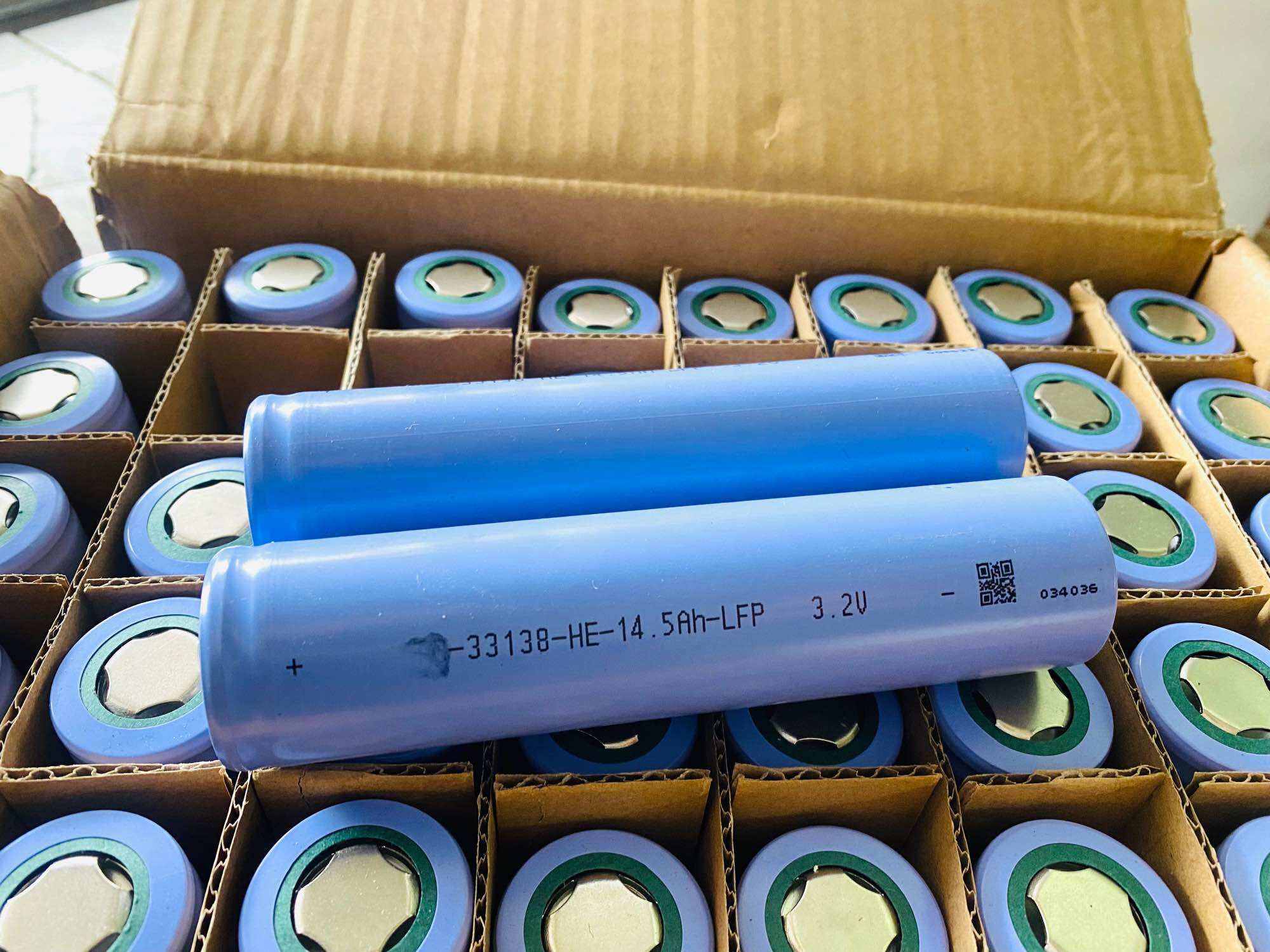 Pin lithium lifepo4 33138 14.5ah 3.2v kèm khung