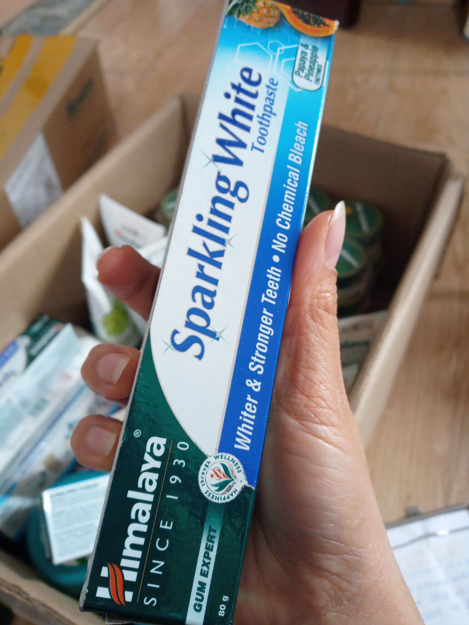 (Hsd:09/2025) Kem đánh răng TRẮNG SÁNG LẤP LÁNH _ Himalaya sparkling white toothpaste 100g