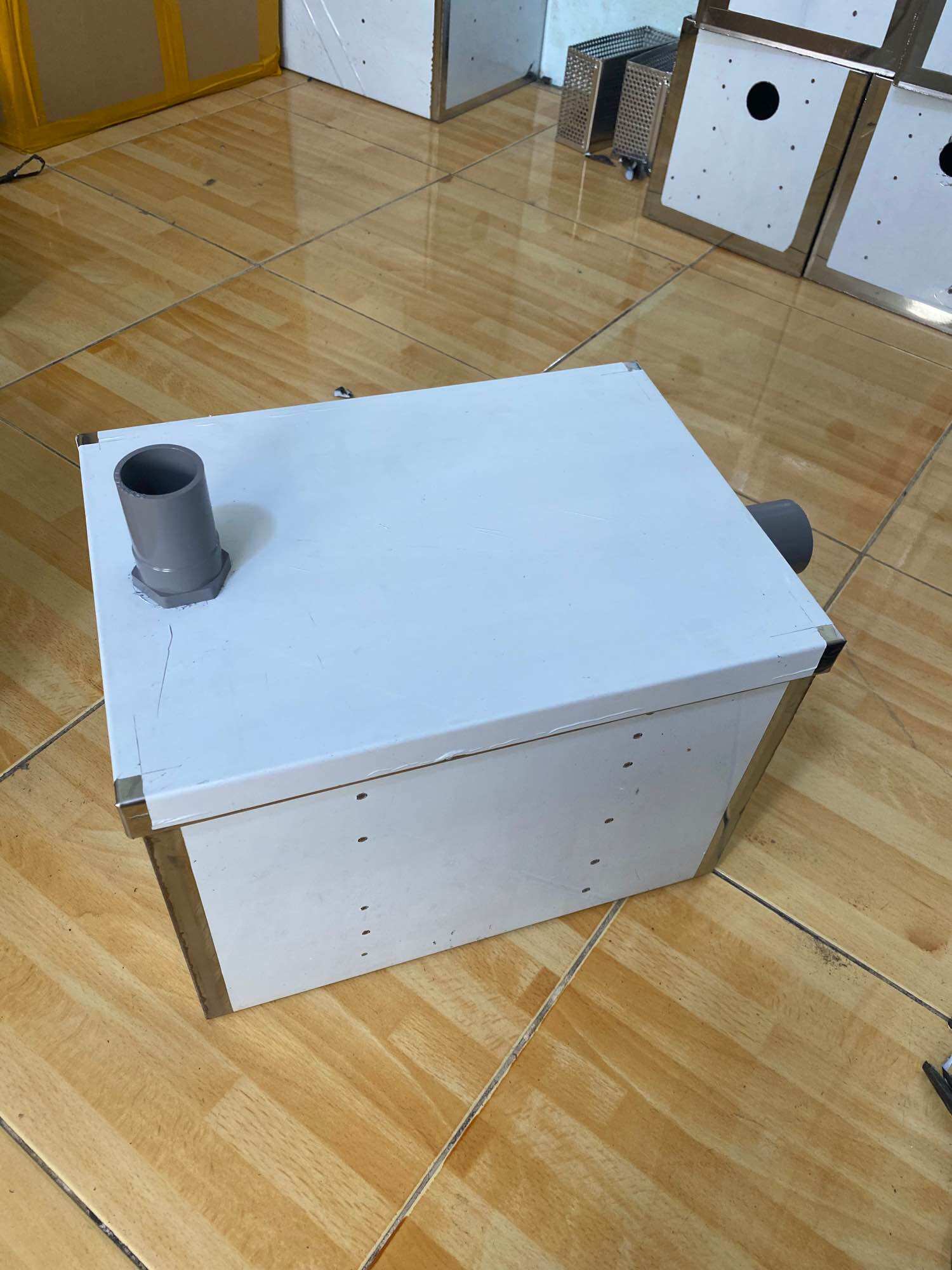 Bẫy mỡ  bể tách mỡ thùng lọc mỡ inox 304