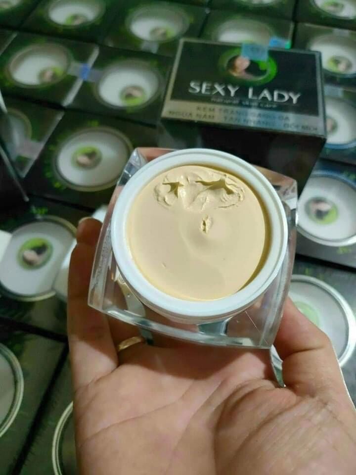 KEM FACE HÀ KIỀU ANH ĐẸP BẤT CHẤP