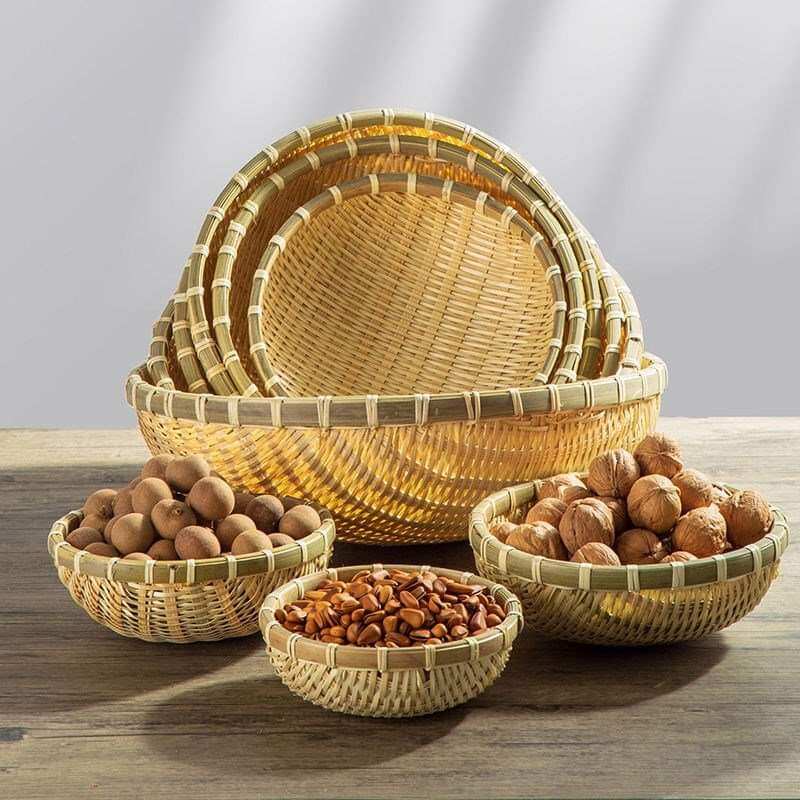 Rá sâu lòng mây tre đan, vo gạo