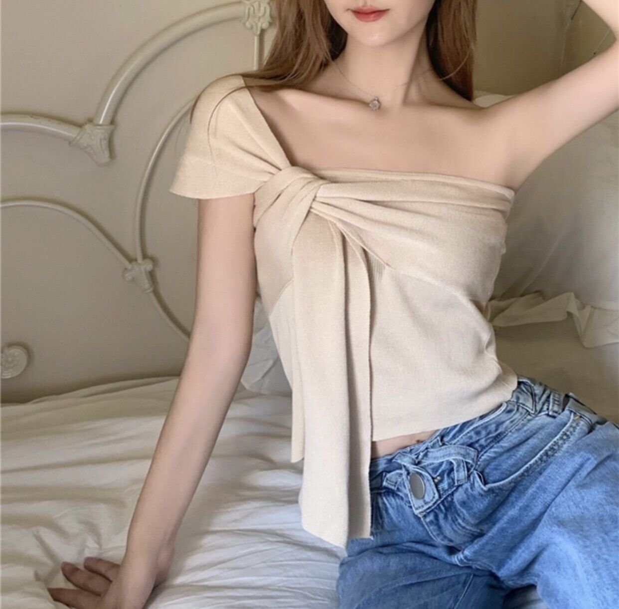 Áo nơ lệch vai