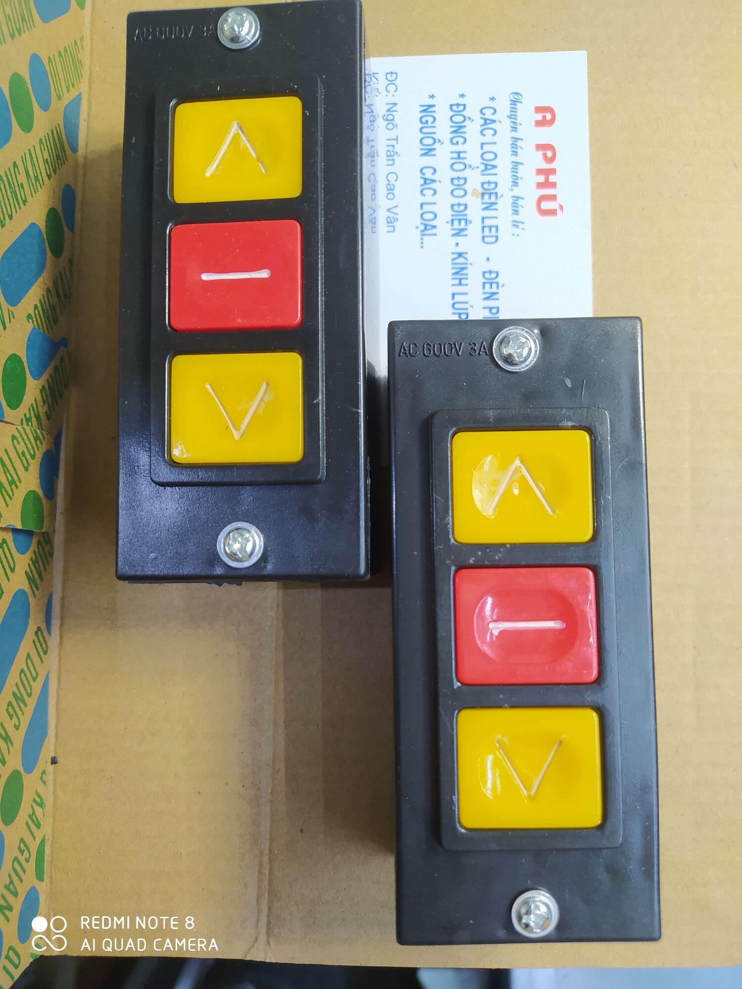 Công tắc cửa cuốn 3A 600V
