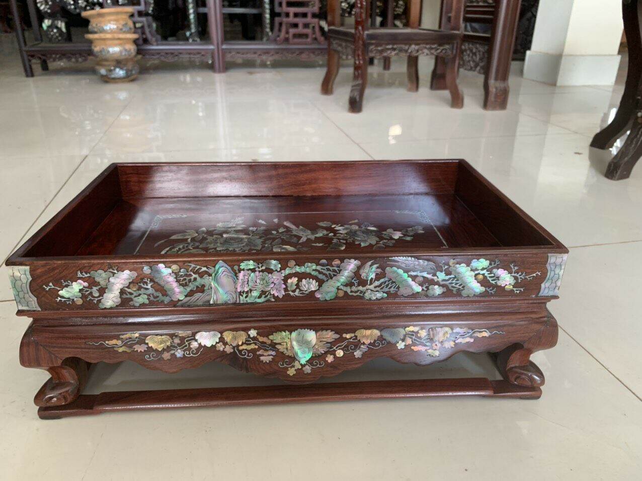 Khay trà gỗ cẩm khảm cảnh 40x24cm