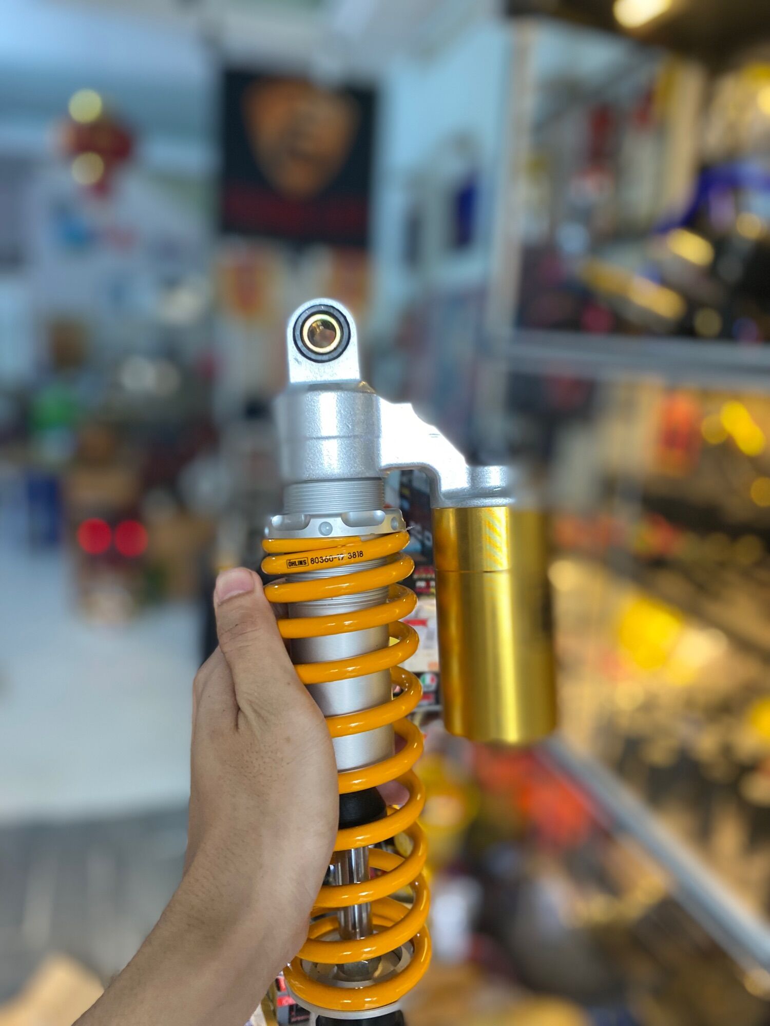Phuột ohlin bình dầu trên vario click vision mio