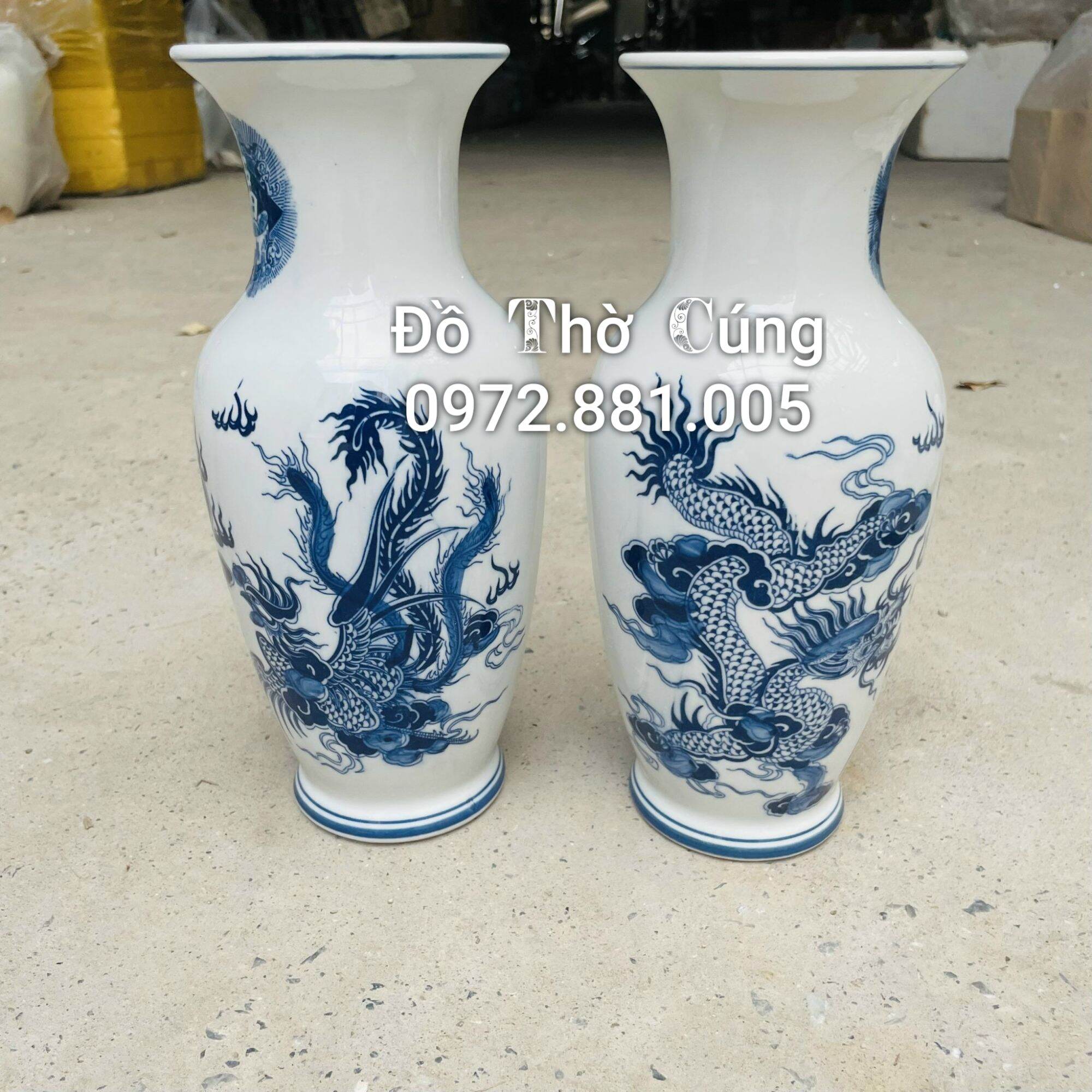 Lọ lục bình cắm hoa men lam (1 cái )