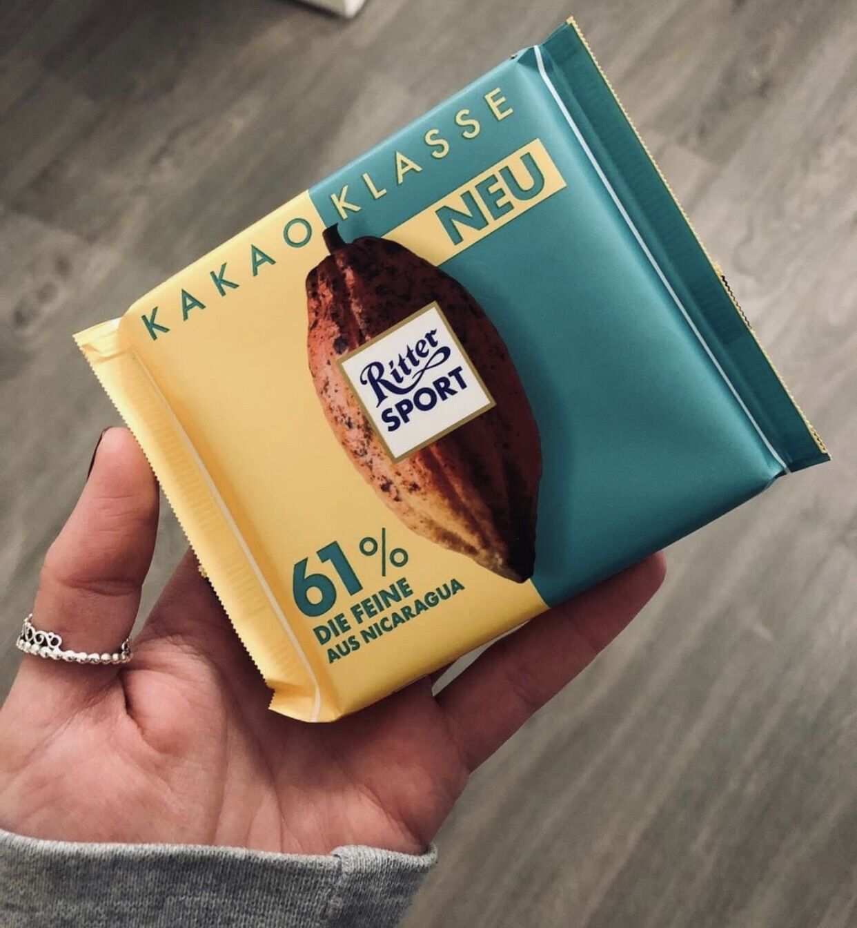 Socola Đen Ritter Sport 61% Cacao Thanh 100g