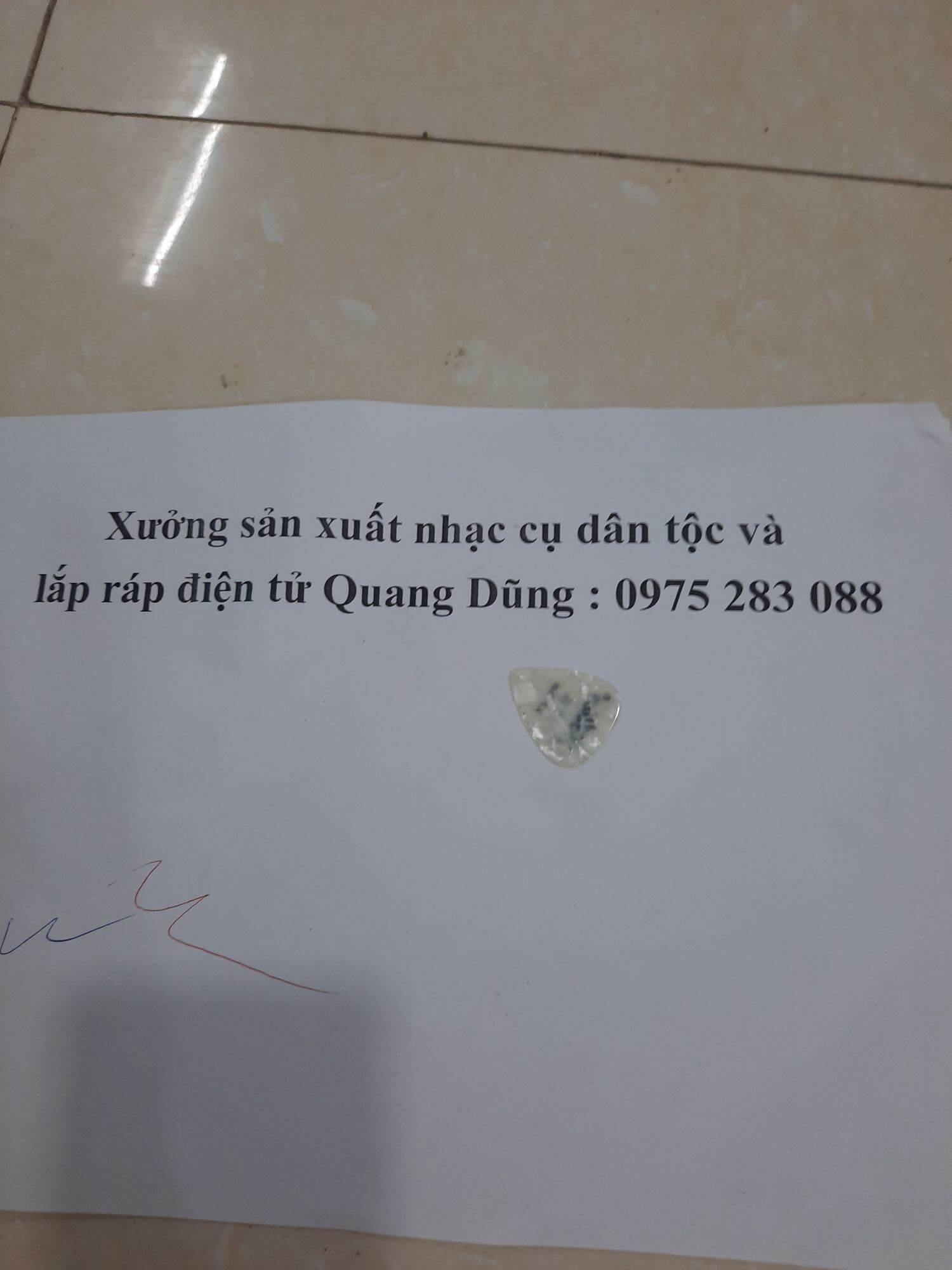 móng gảy đàn nguyệt