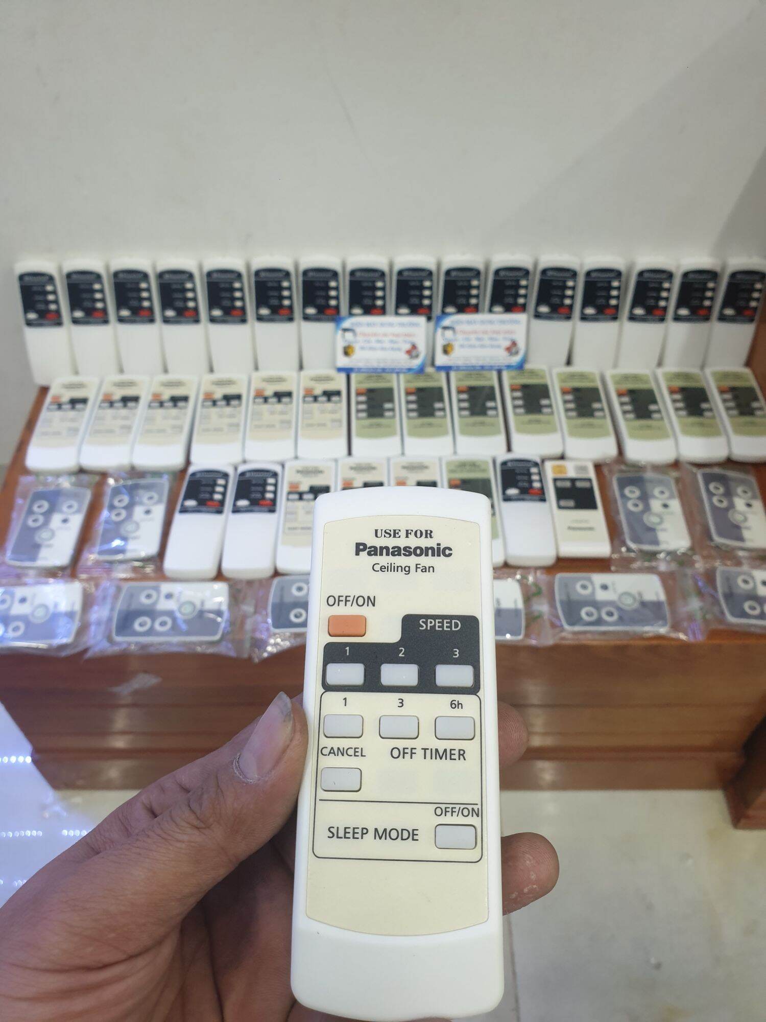 Remote điều khiển quạt trần panasonic 4 cánh