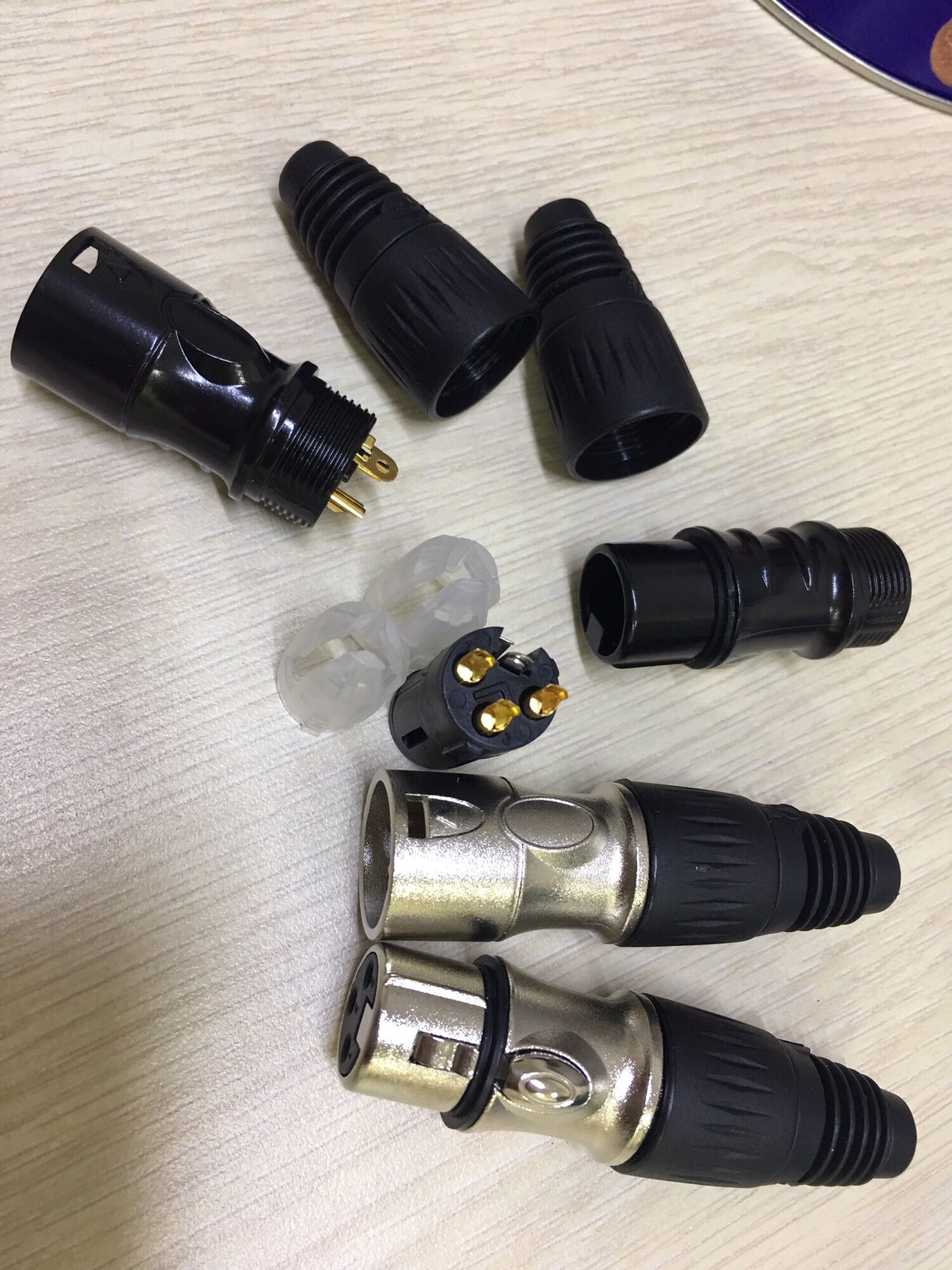 Rắc Canon chân đồng, giá 1 cái