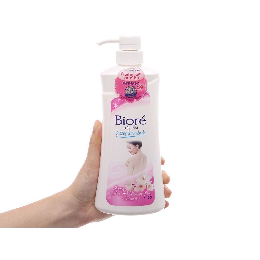 Sữa tắm bioré dưỡng ẩm mịn da hương anh đào 530g