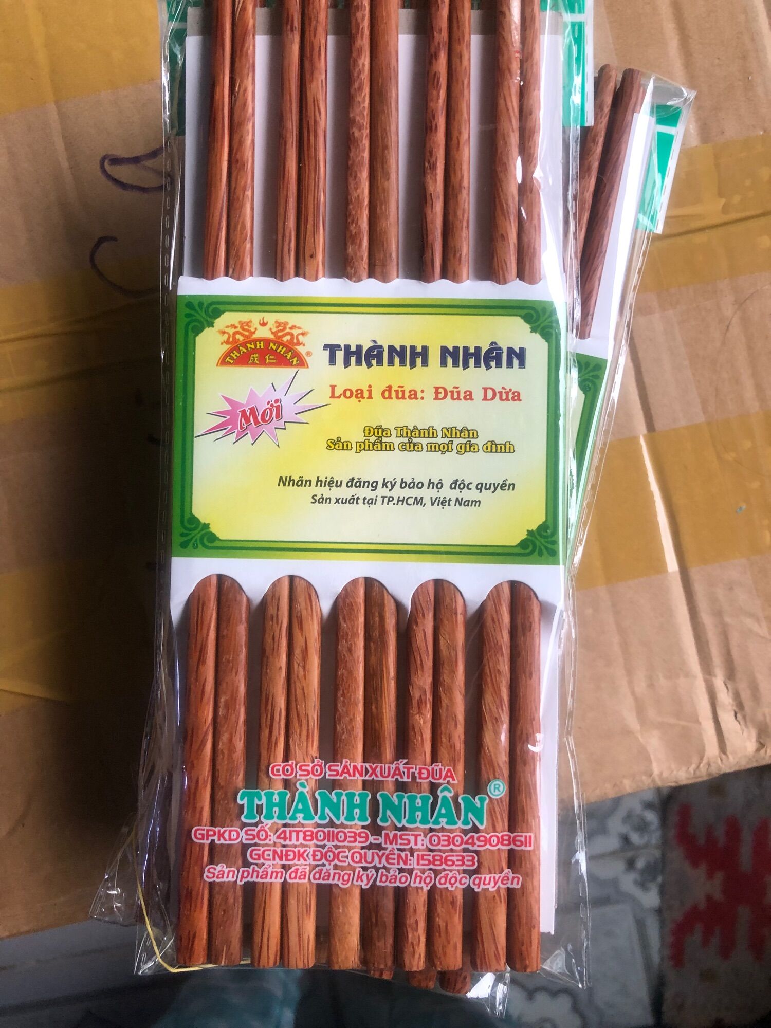 Đũa dừa cao cấp 1 vĩ 10 đôi ( gỗ dừa thành nhân )