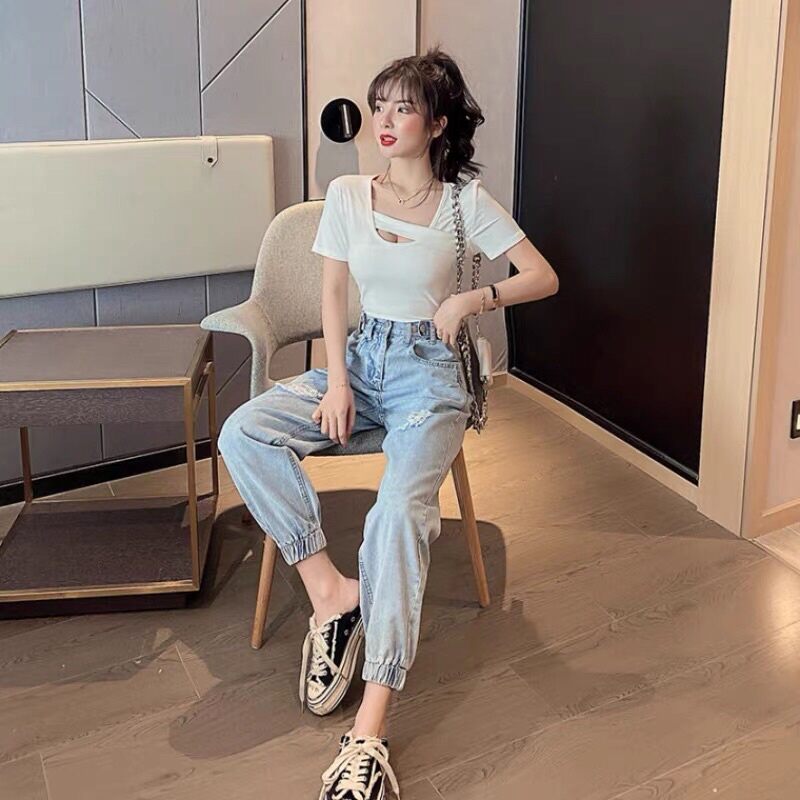 Áo croptop cổ tròn dây chéo tay ngắn