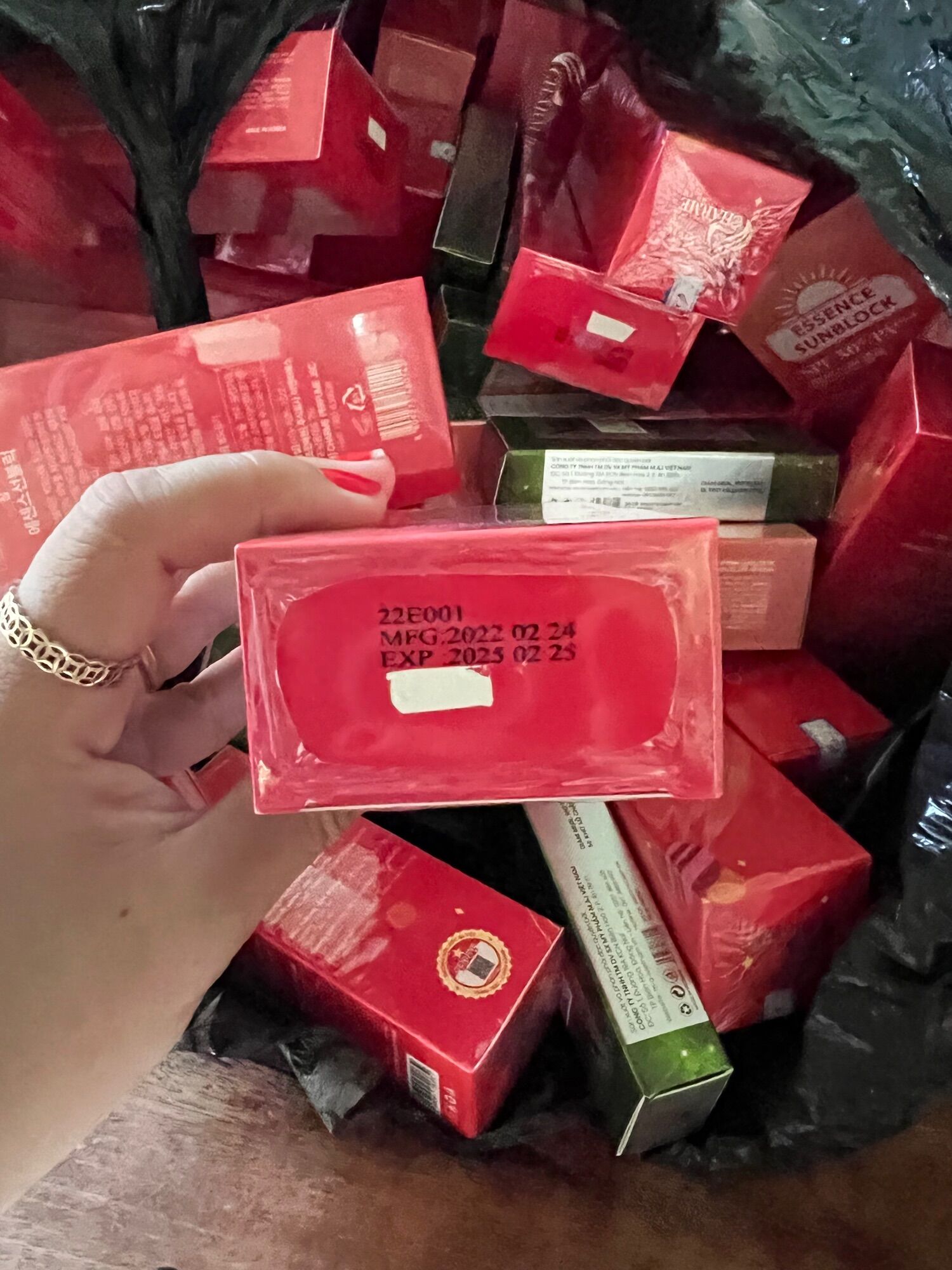 [HCM]Kem chống nắng ch.ar.me 40ml