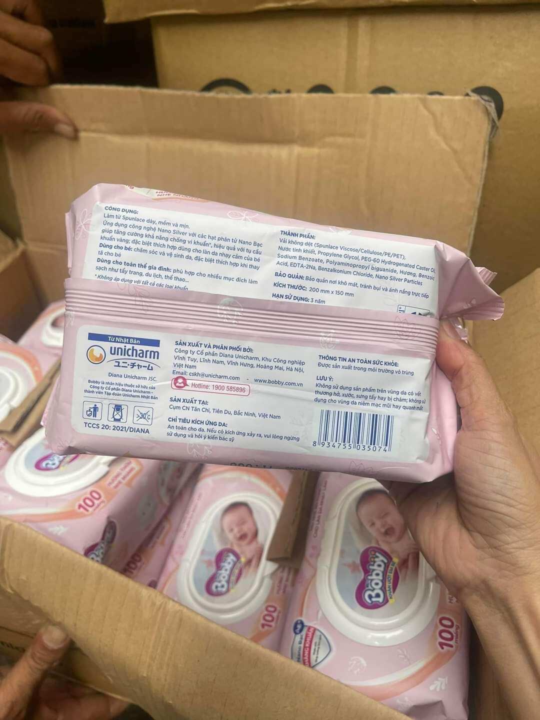 Khăn ướt bobby 100tờ