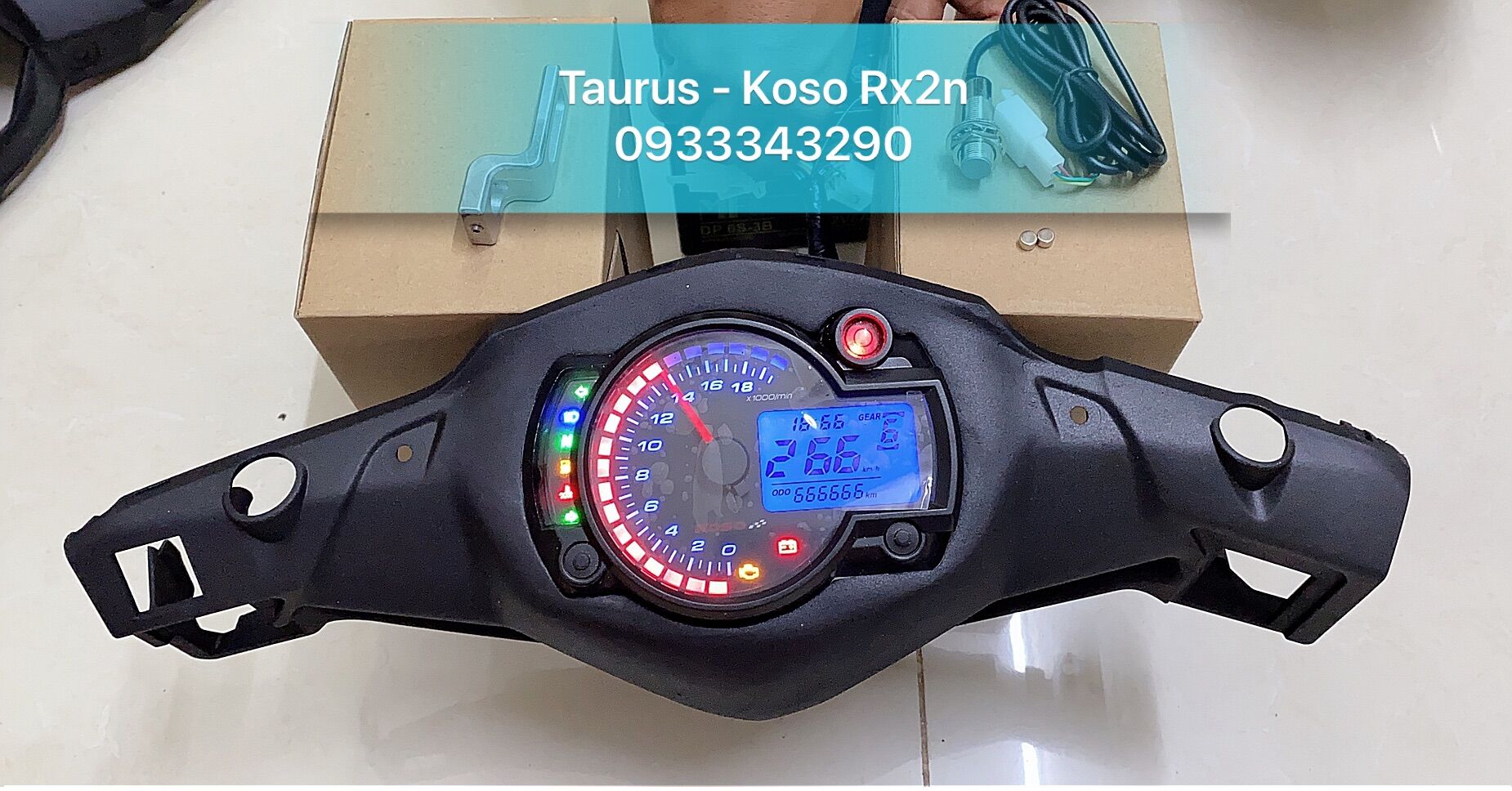 [Tặng kèm bao tay Spider] Trọn bộ bợ cổ xe Taurus chế đồng hồ Koso RX2N, cam kết hàng đúng mô tả, mang tính chất thẩm mỹ cao, lắp gáp dễ dàng, chất lượng đảm bảo