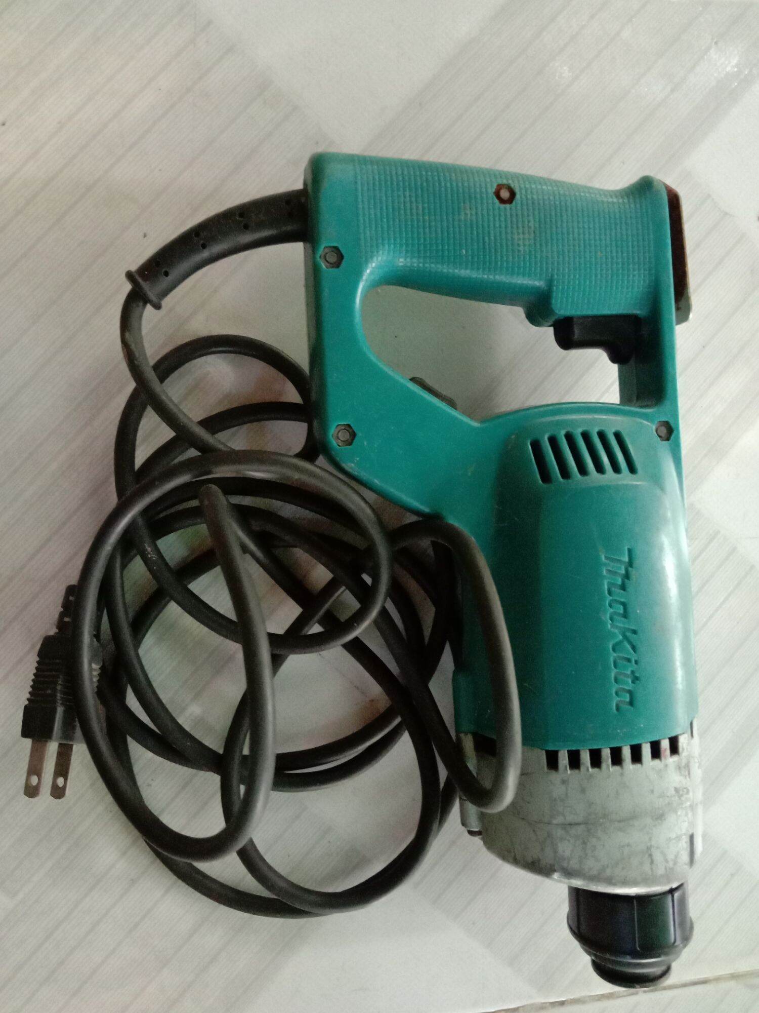 máy bắn vít thạch cao điện 100v makita