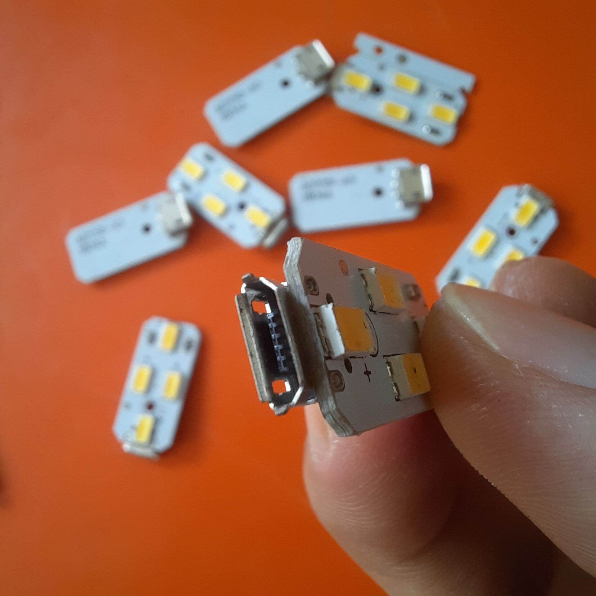 2 cái đèn led mini siêu sáng 5v ( nguồn vào cổng sạc micro usb)