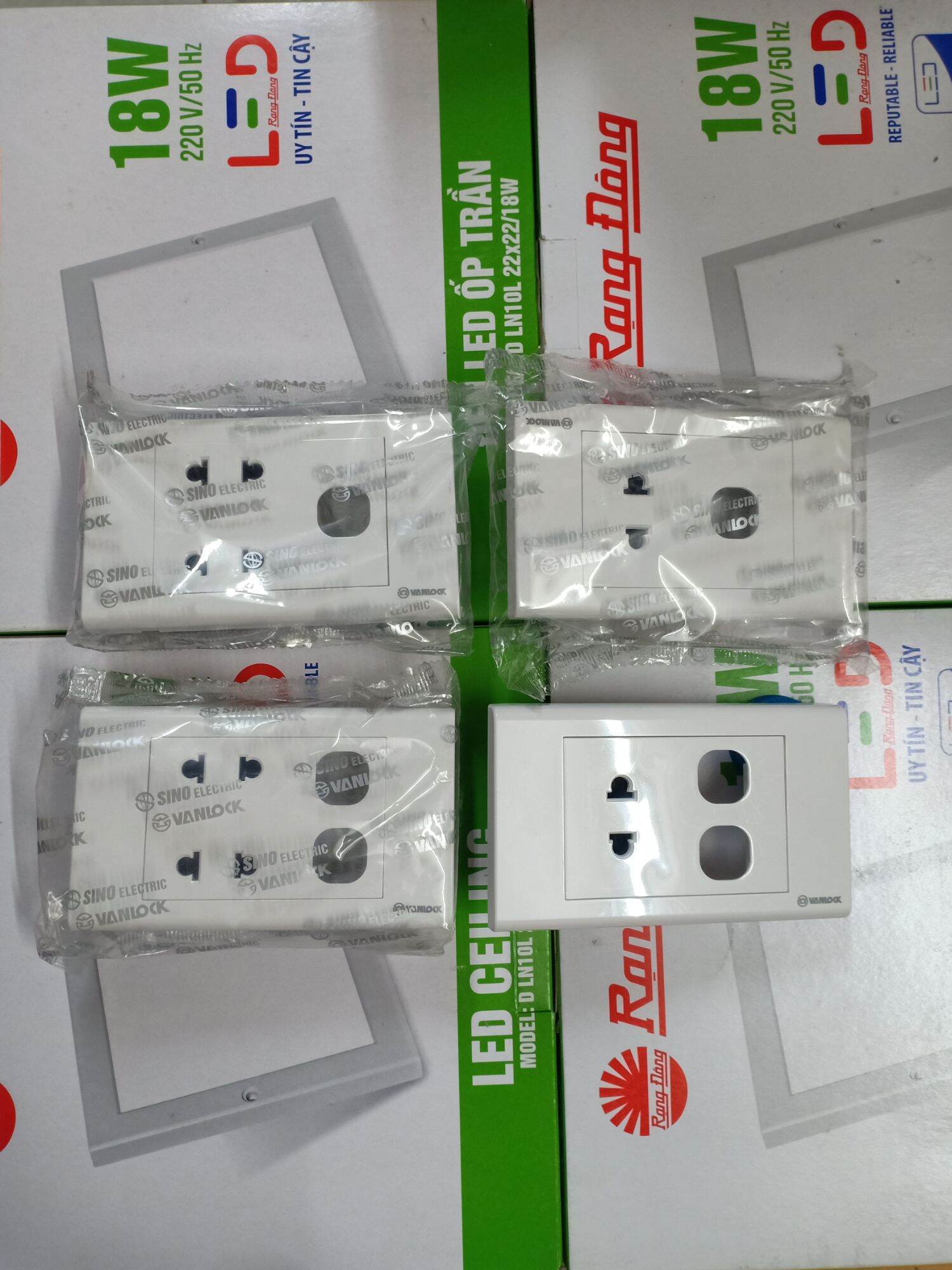 Ổ cắm công tắc S18 Sino-vanlock.