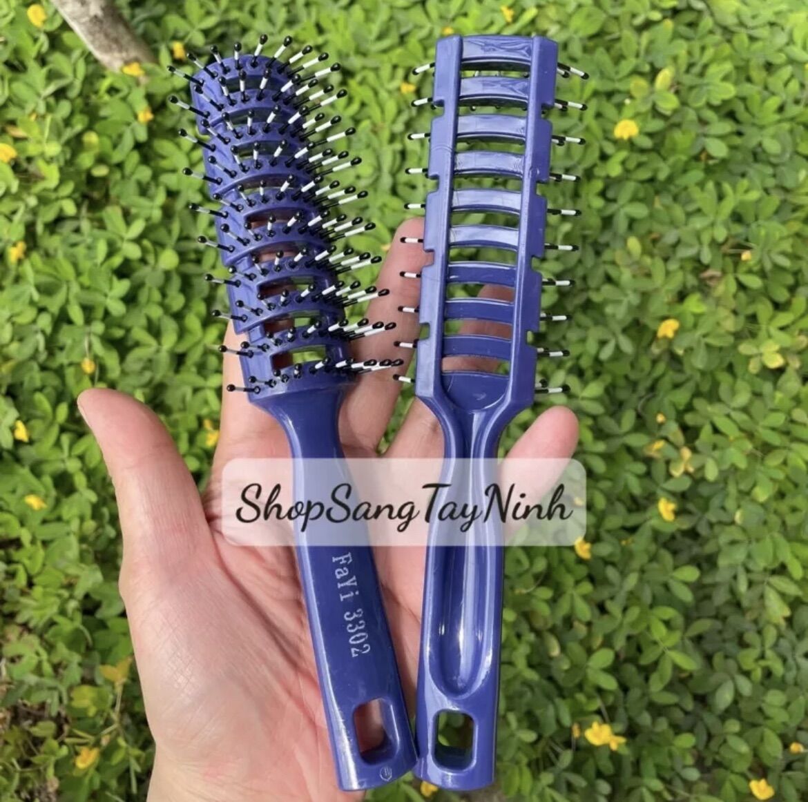 Lược sấy tạo kiểu tóc bán nguyệt