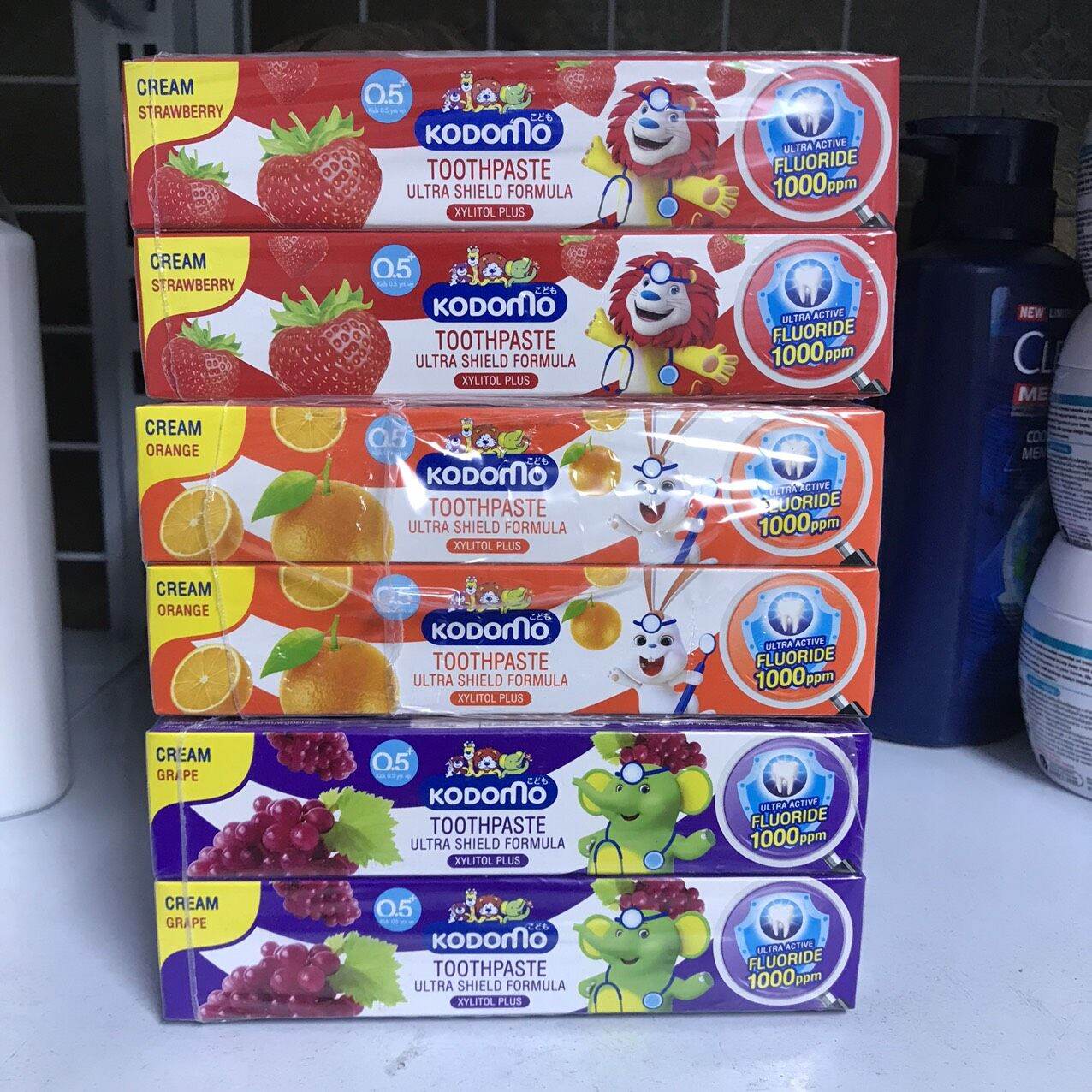 Kem đánh răng trẻ em Kodomo Thái Lan 40g