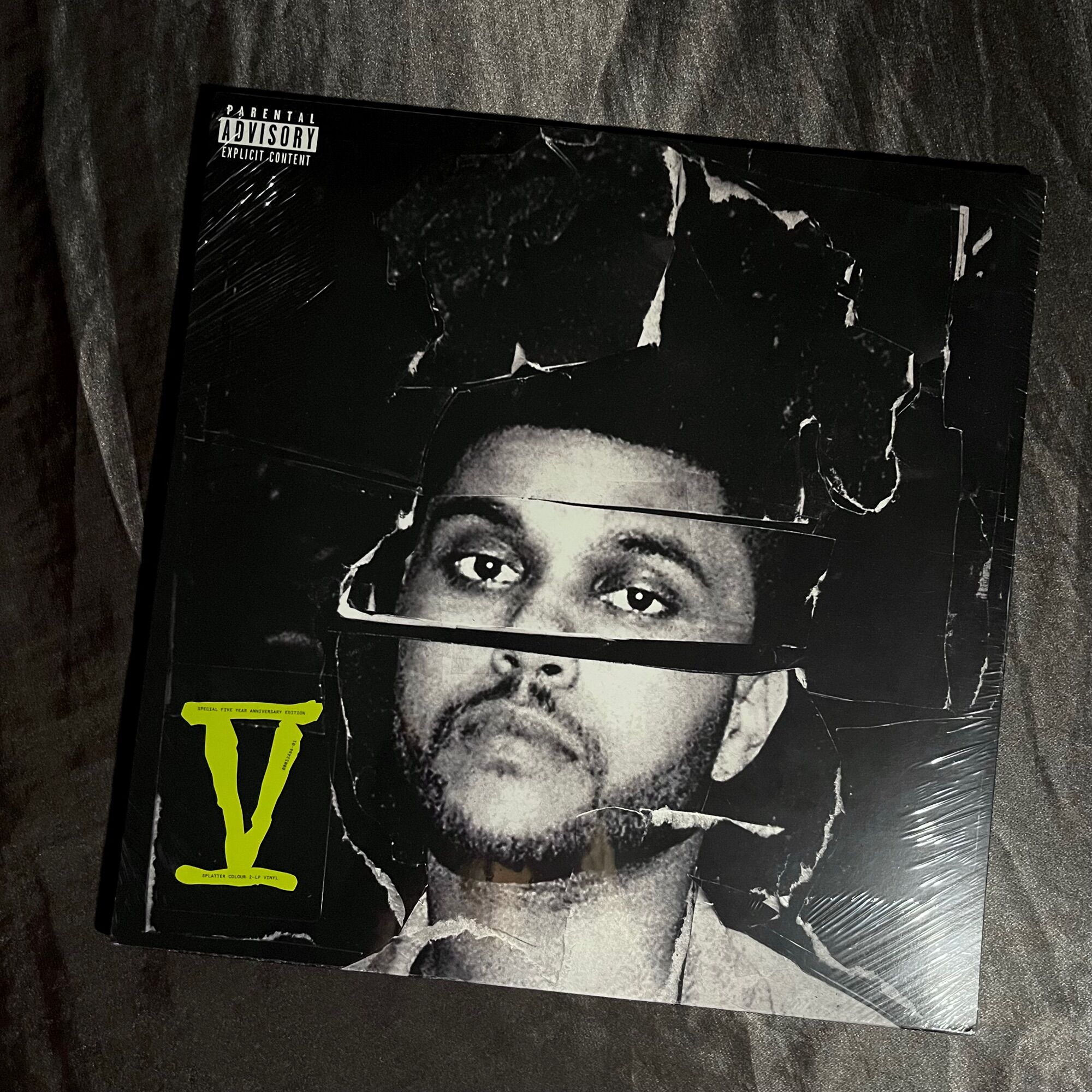 Đĩa than The Weeknd - Beauty Behind the Madness (Limited Yellow Splatter Vinyl, 2LP)