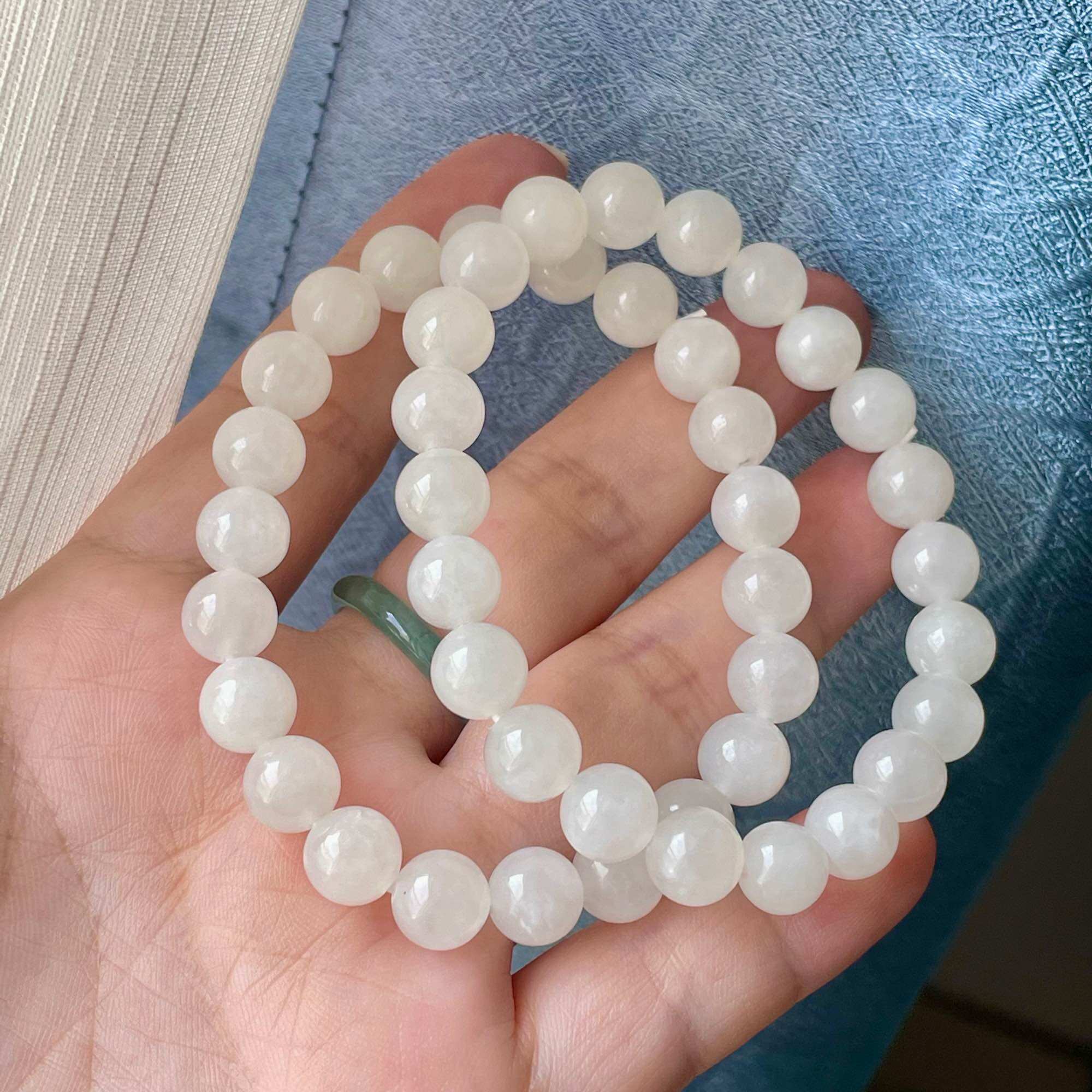 Vòng tay bạch Ngọc 8ly bóng đẹp