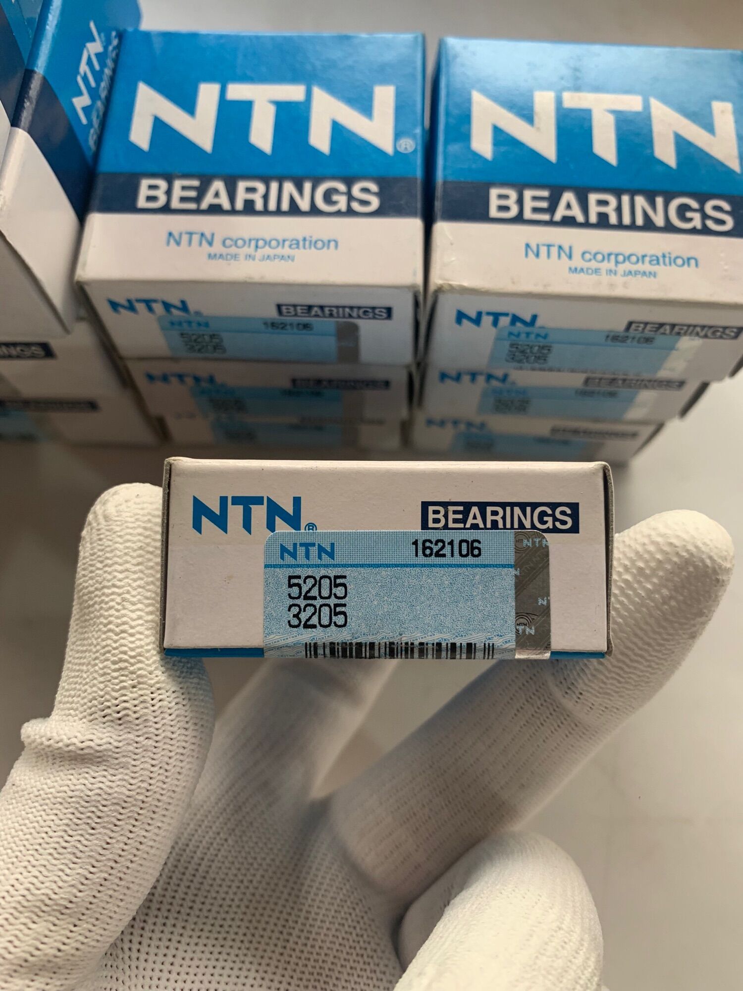 Vòng bi, bạc đạn nhật ntn 5205 chịu lực