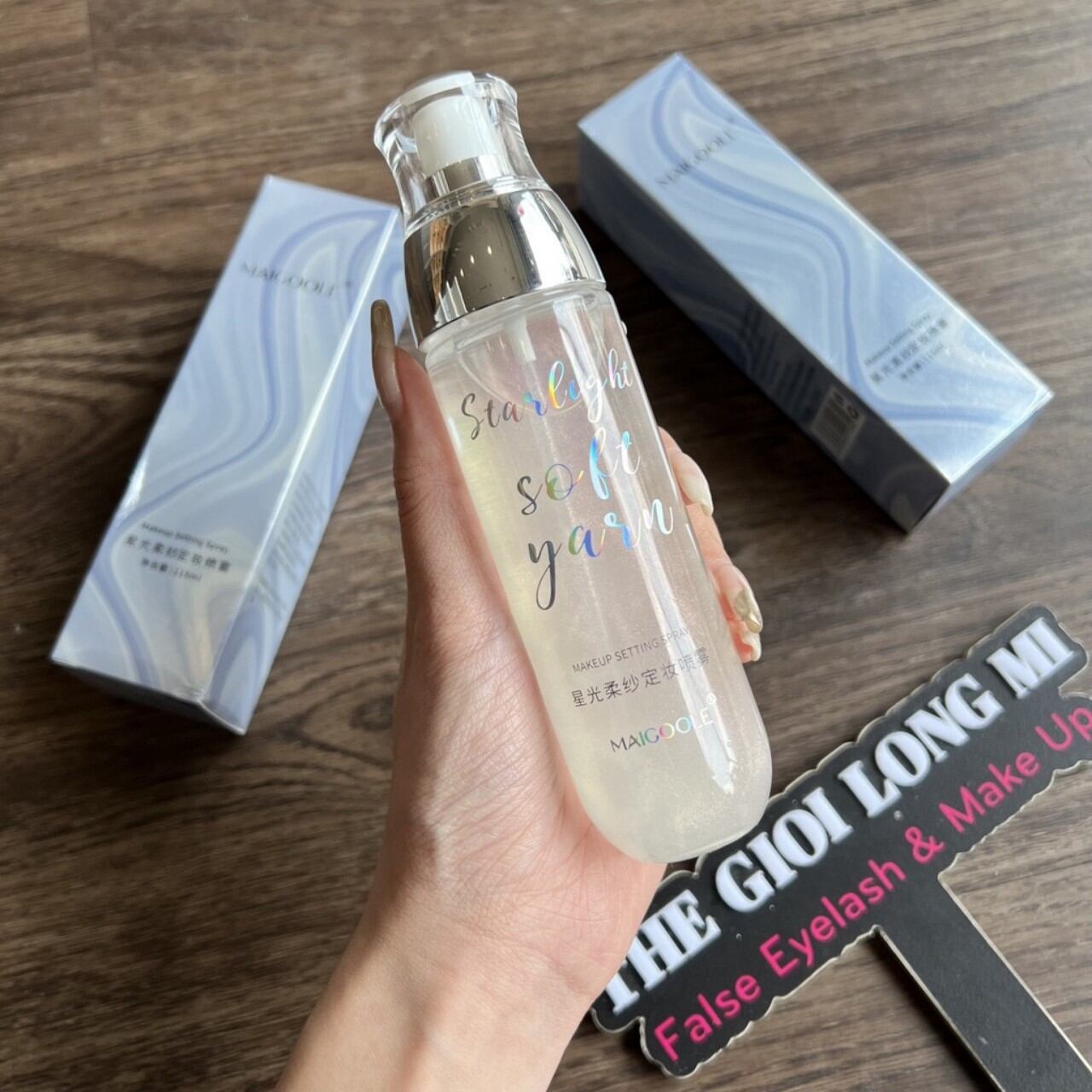 XỊT KHOÁ NỀN MAKUP MAIGOOLE