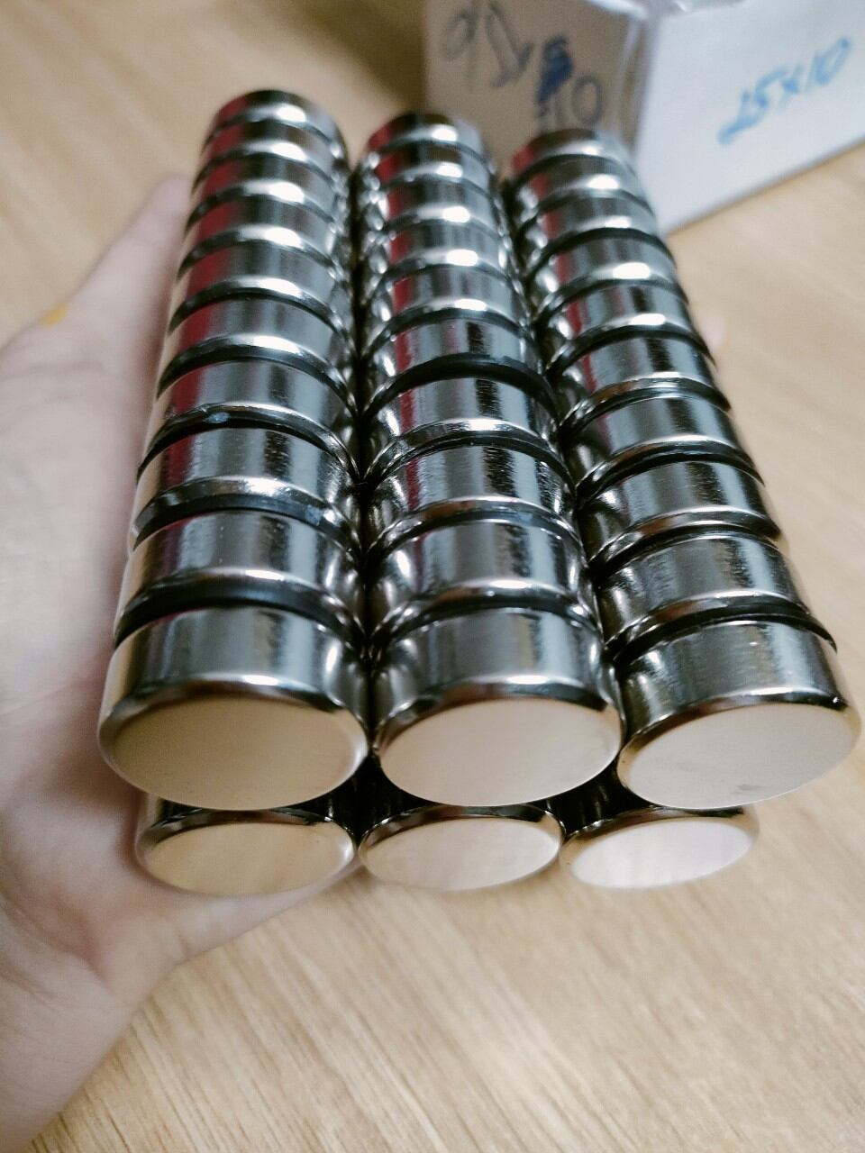 Nam châm viên tròn phi 25x10mm lực hút siêu mạnh