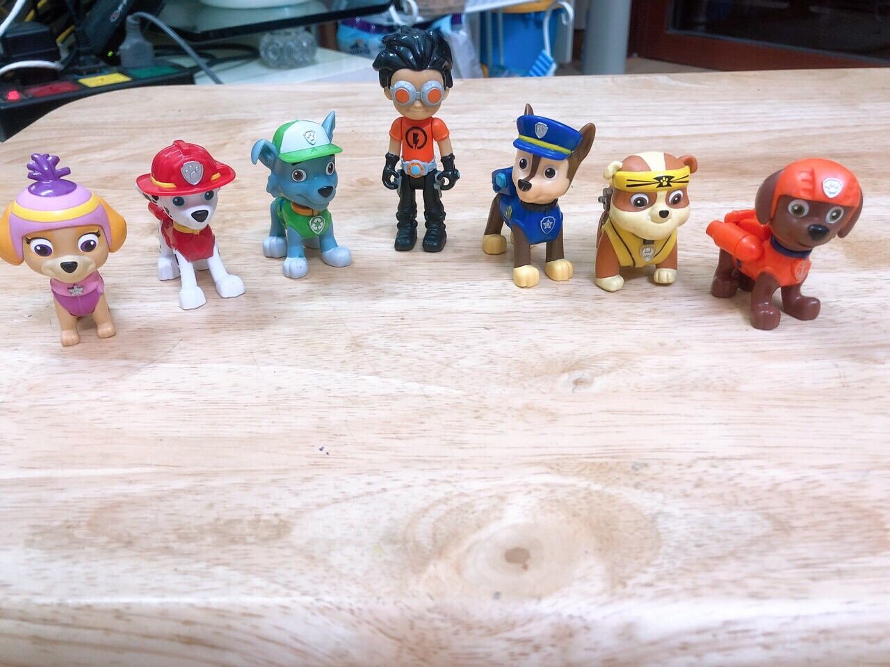 Đồ chơi Paw Patrol: Set 6 chó cứu hộ và đội trưởng