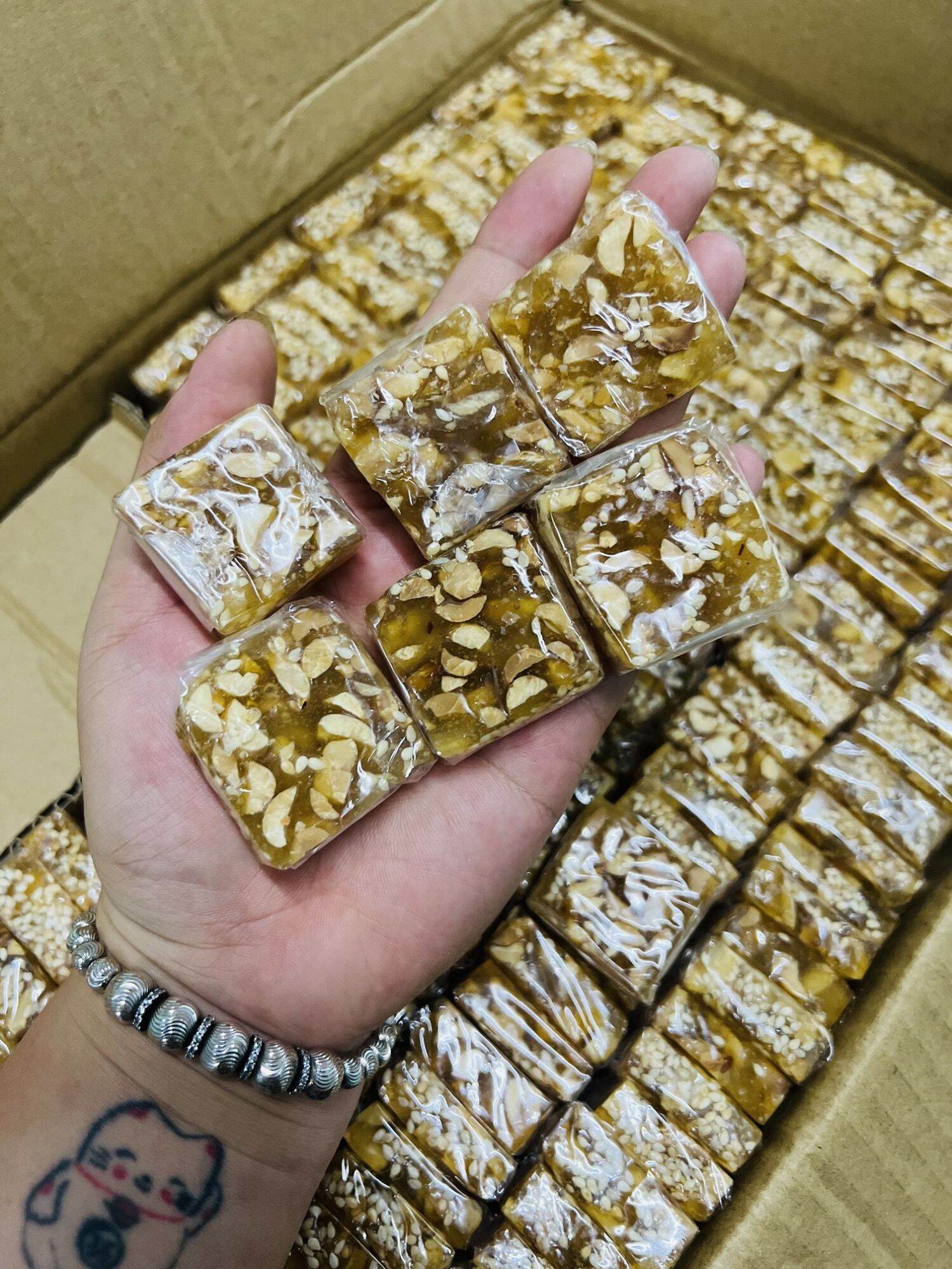 Kẹo mè xửng dẻo vuông nhà làm 500g