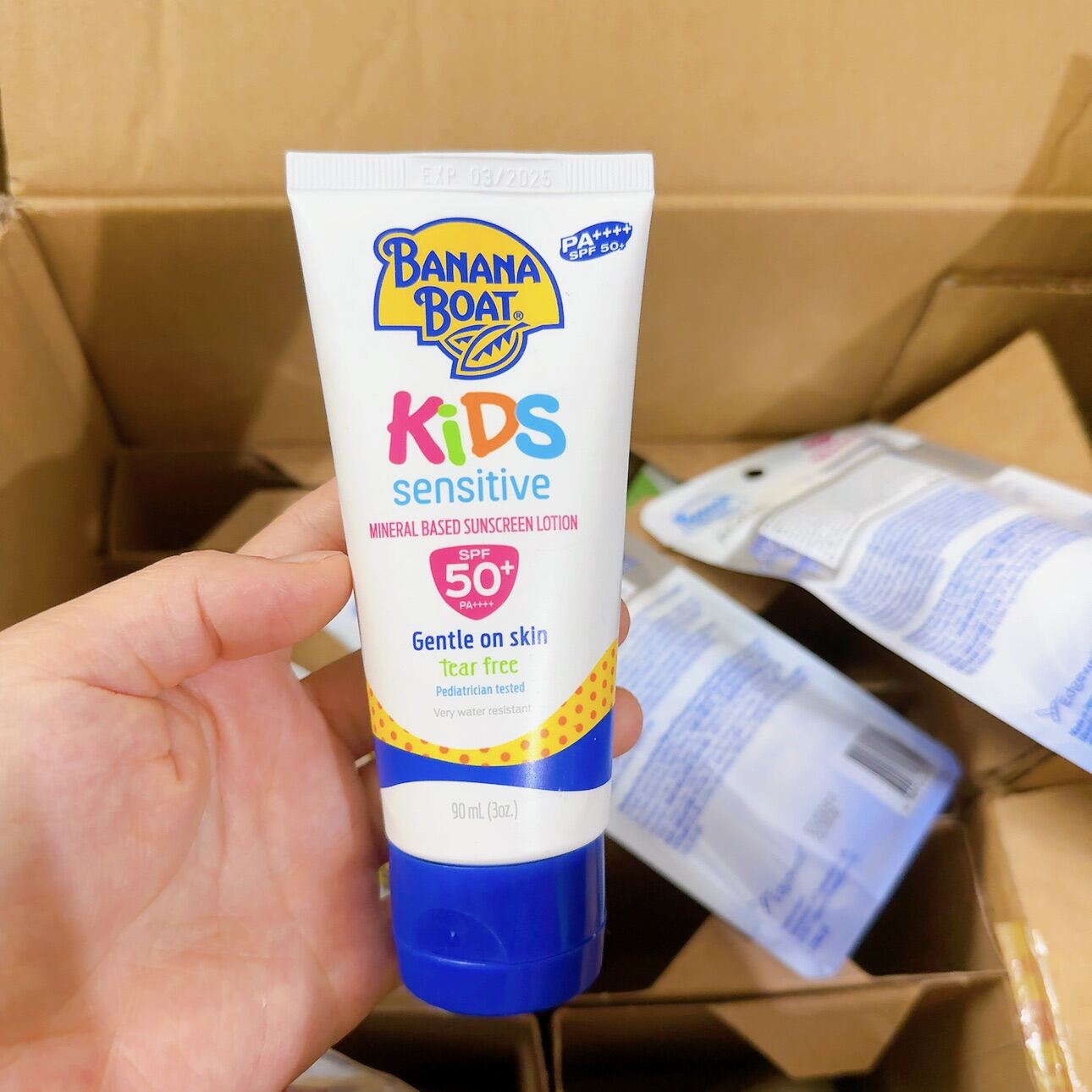 Kem chống nắng banana boat KIDS sensitive cho trẻ em SPF50 90ml