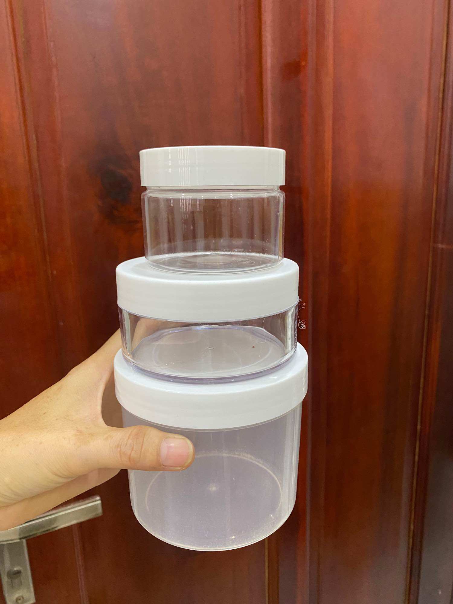 hủ kiếng 180g màu trắng (có nắp lót)